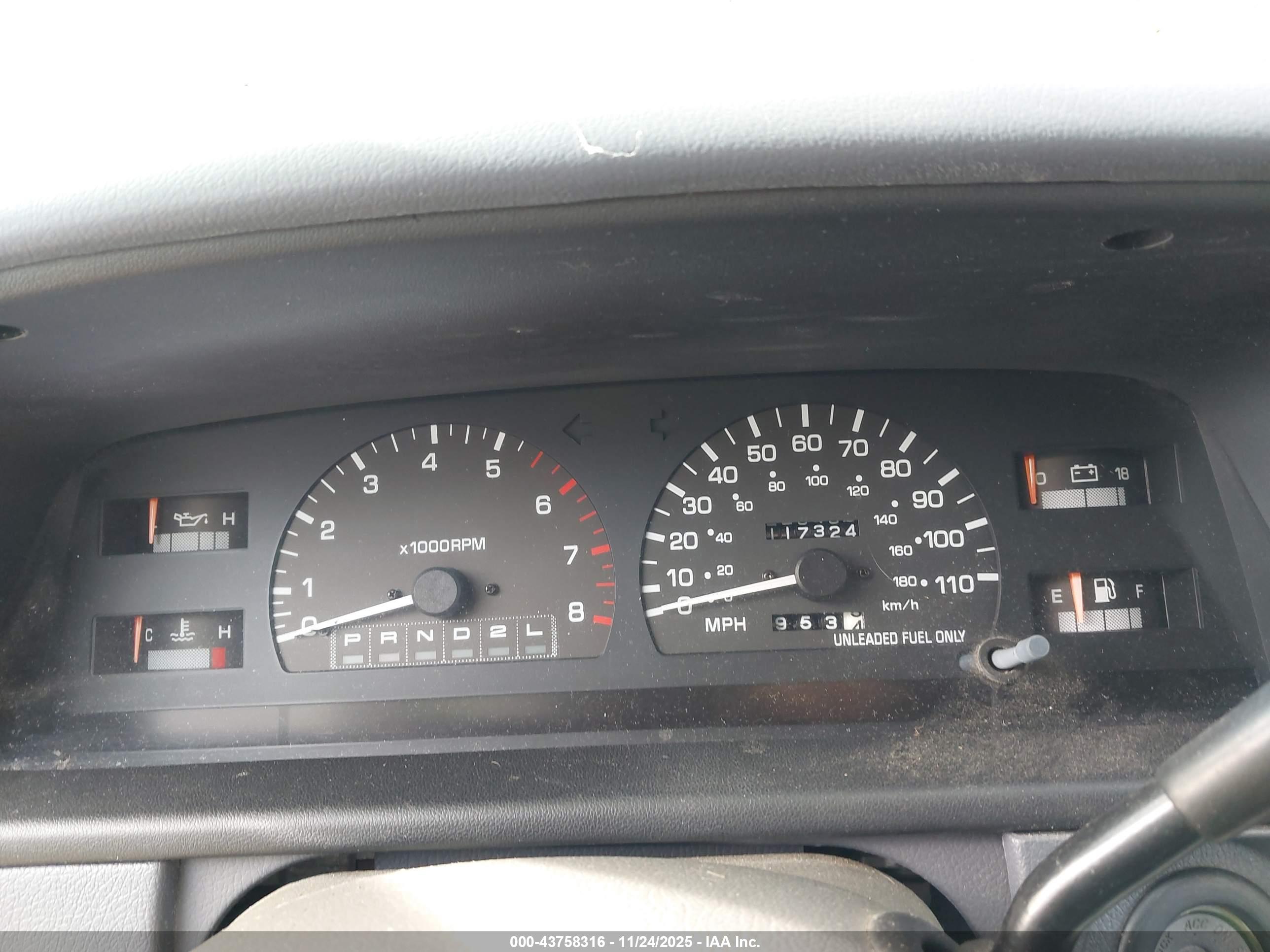 TOYOTA T100 image 7