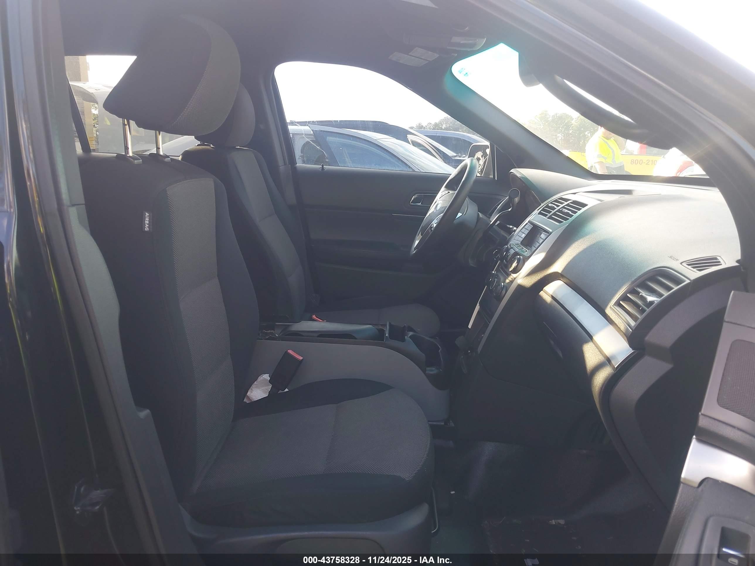 FORD UTILITY image 5