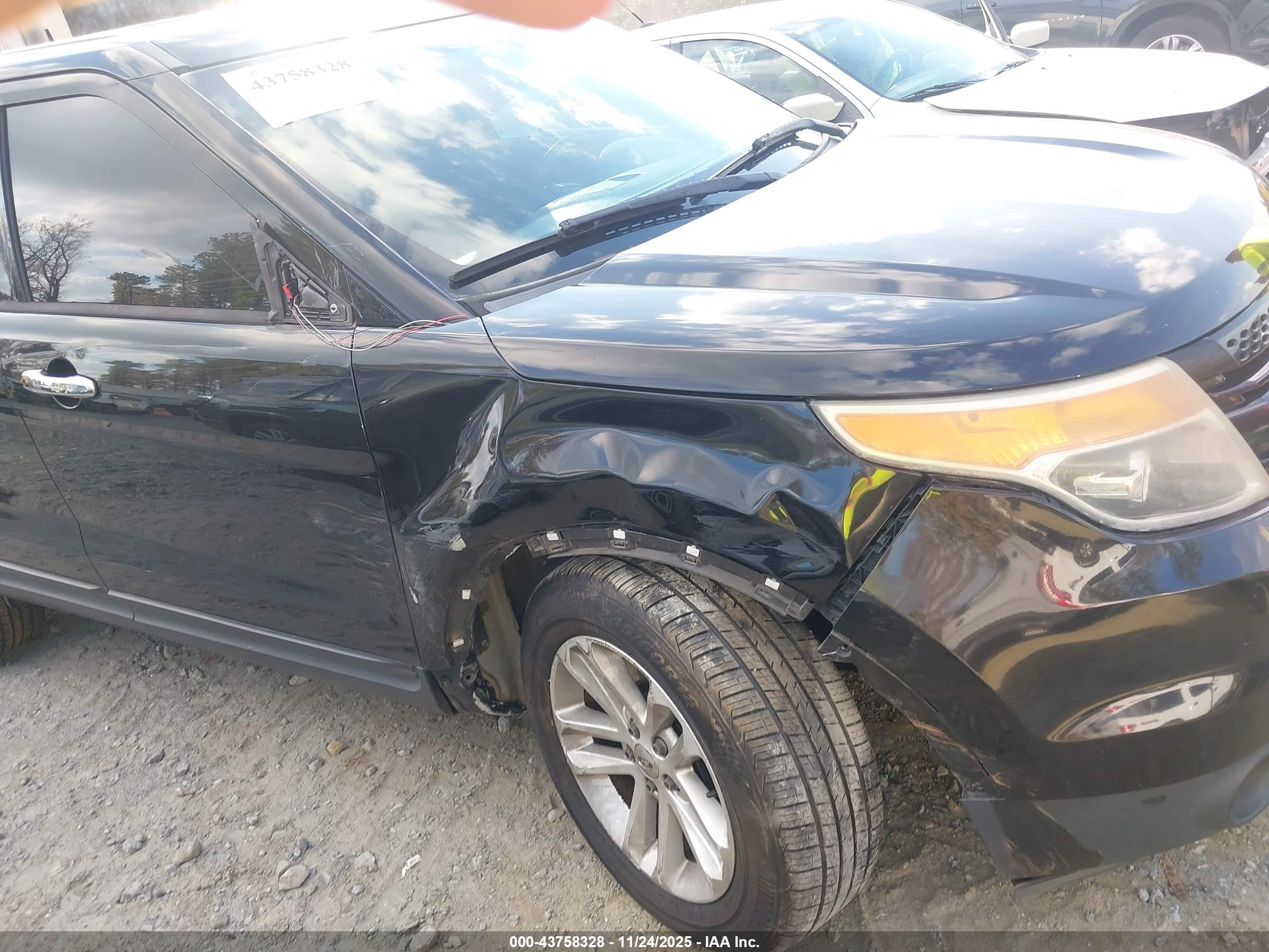 FORD UTILITY image 6