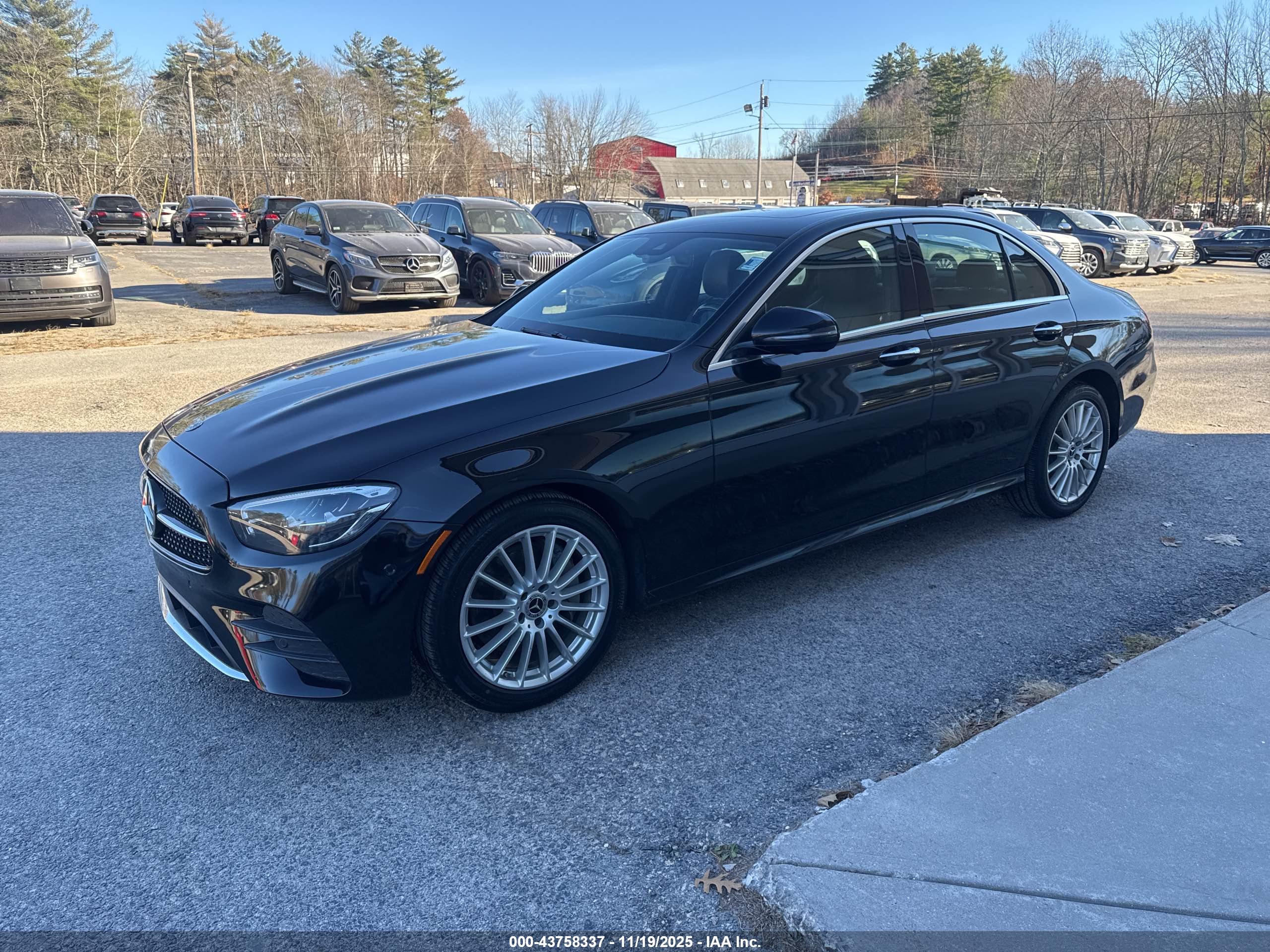 MERCEDES-BENZ E image 2