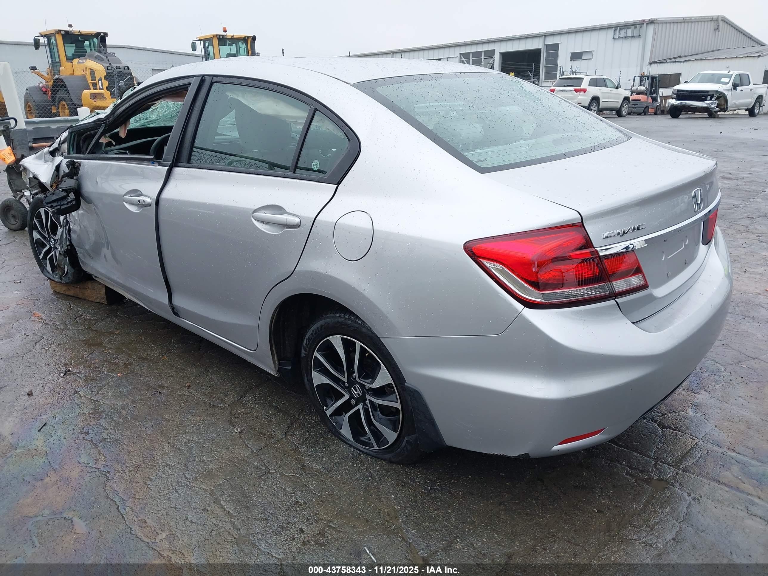 HONDA CIVIC image 3