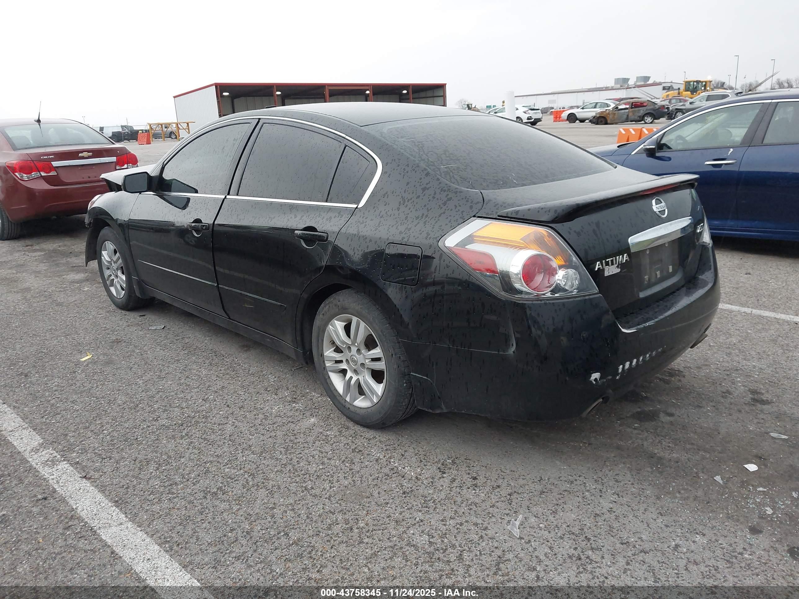 NISSAN ALTIMA image 3