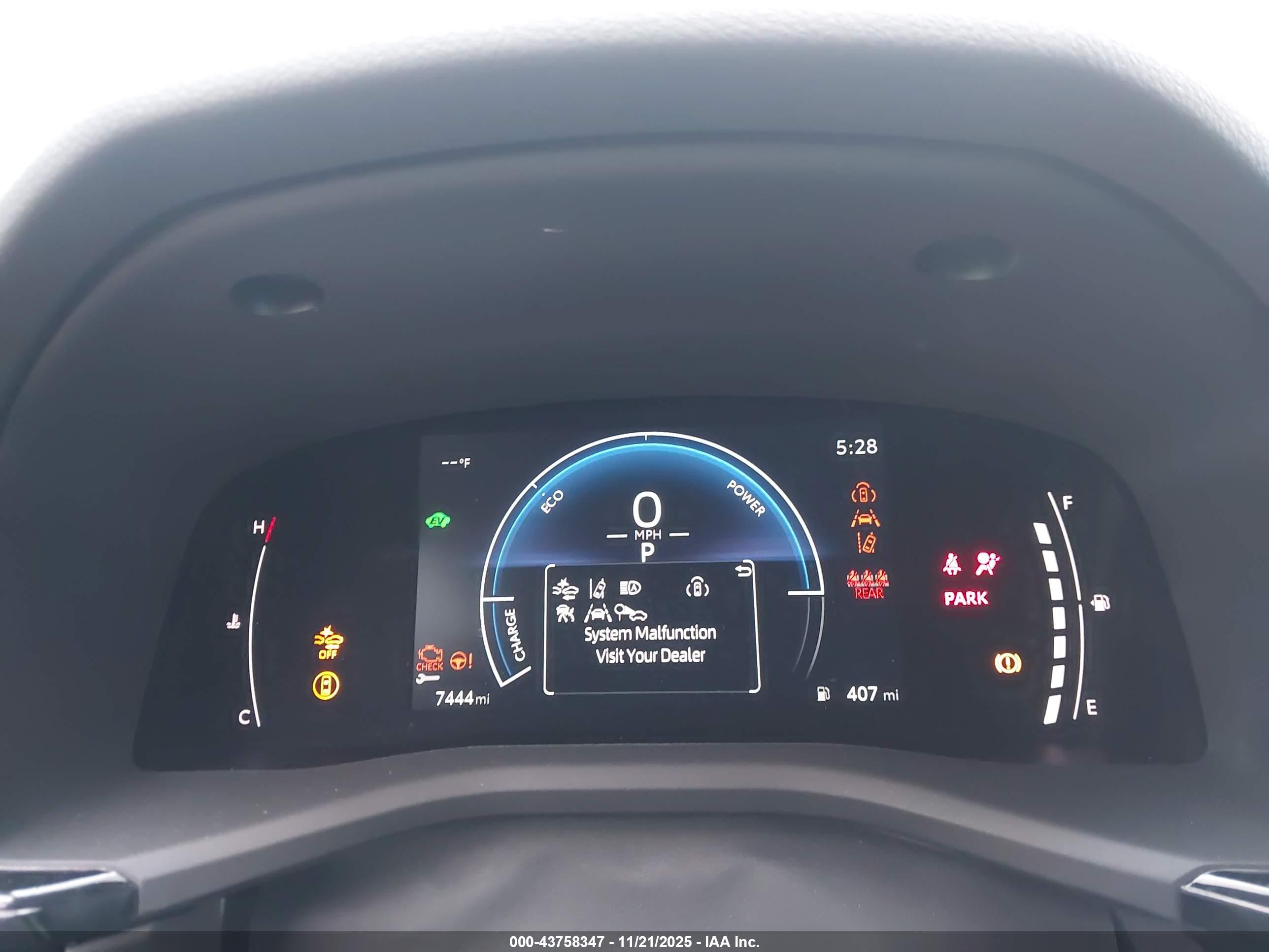 TOYOTA CAMRY image 7