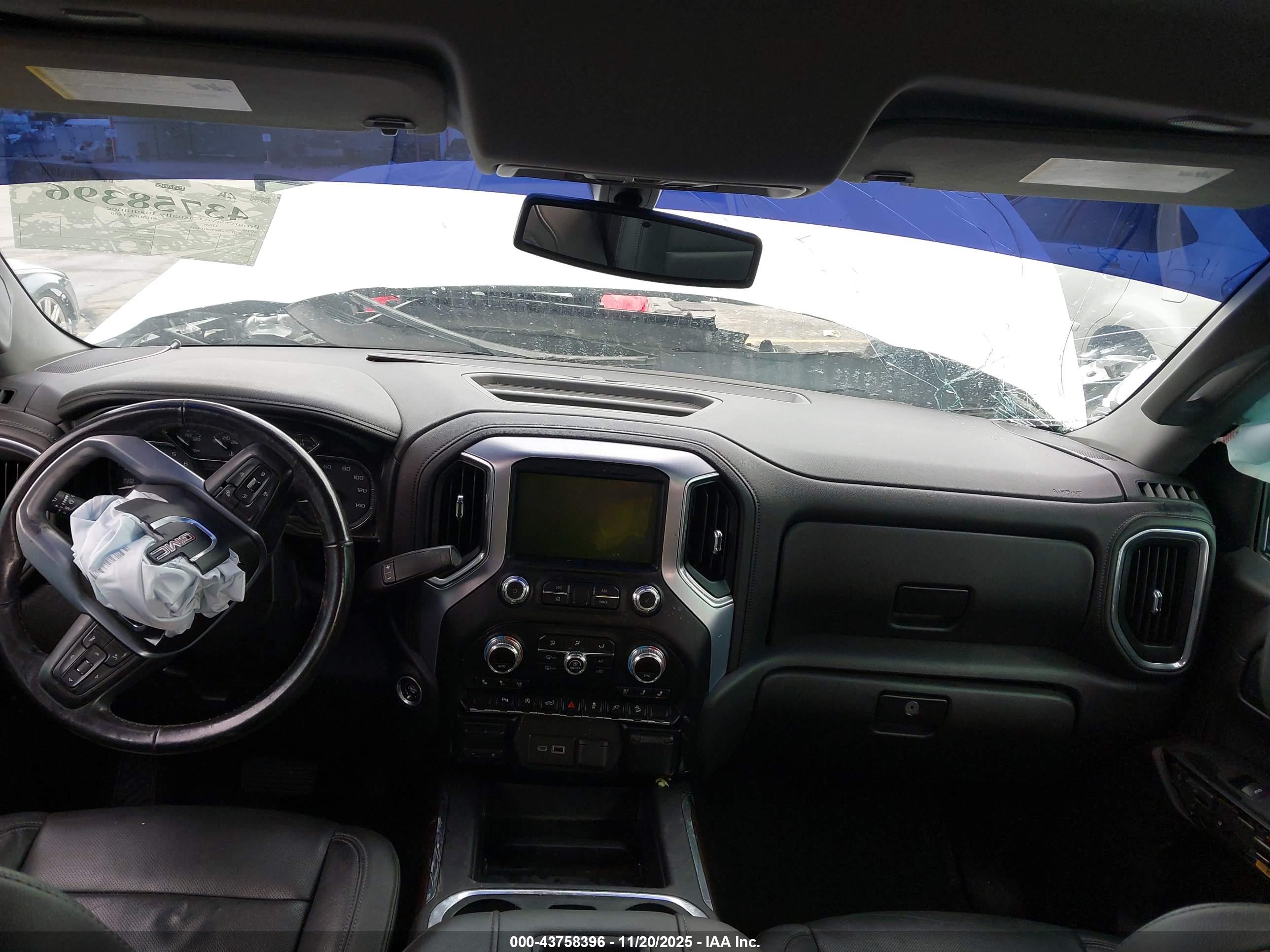 GMC SIERRA image 5