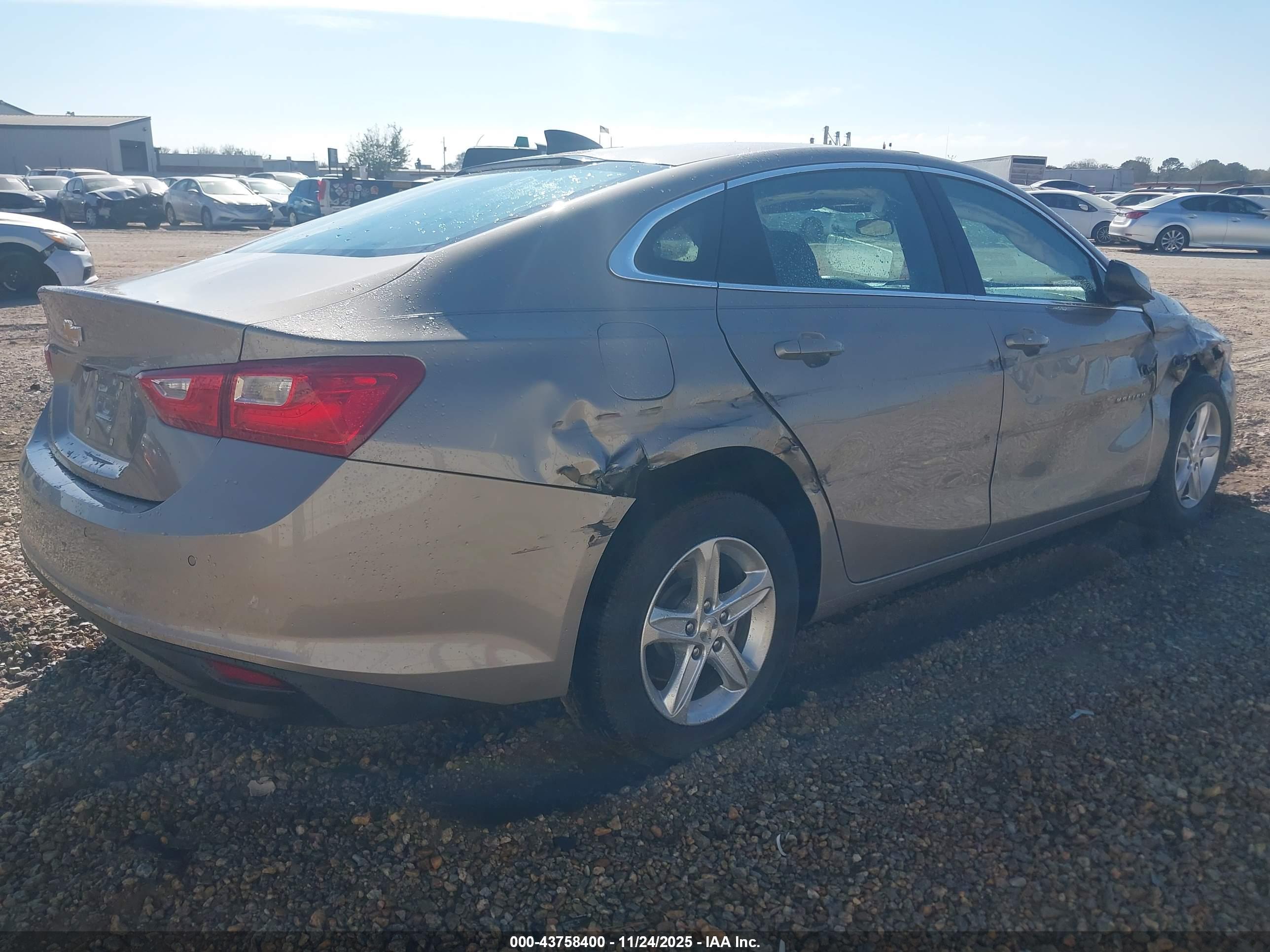 CHEVROLET MALIBU image 4