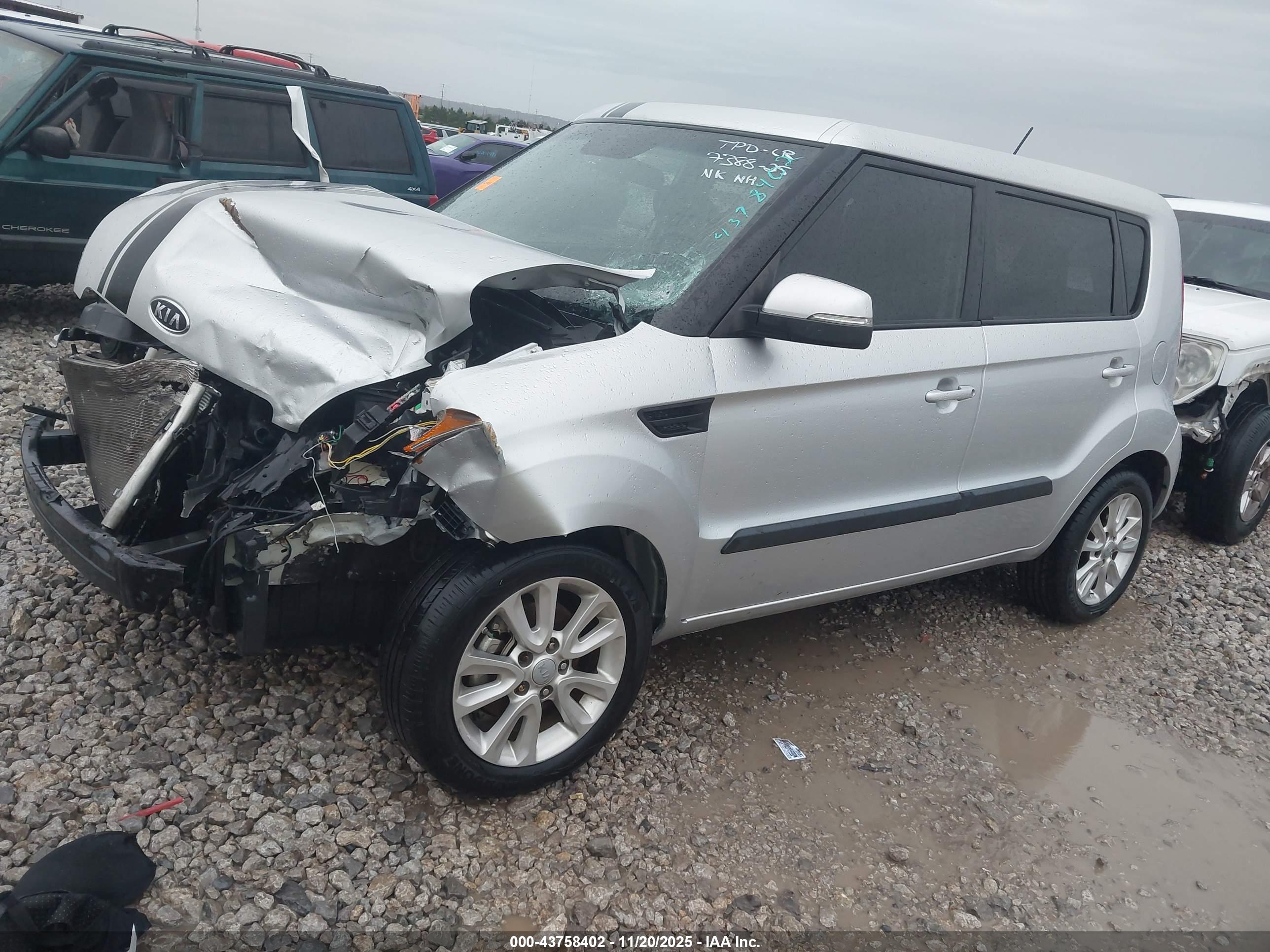 KIA SOUL image 2