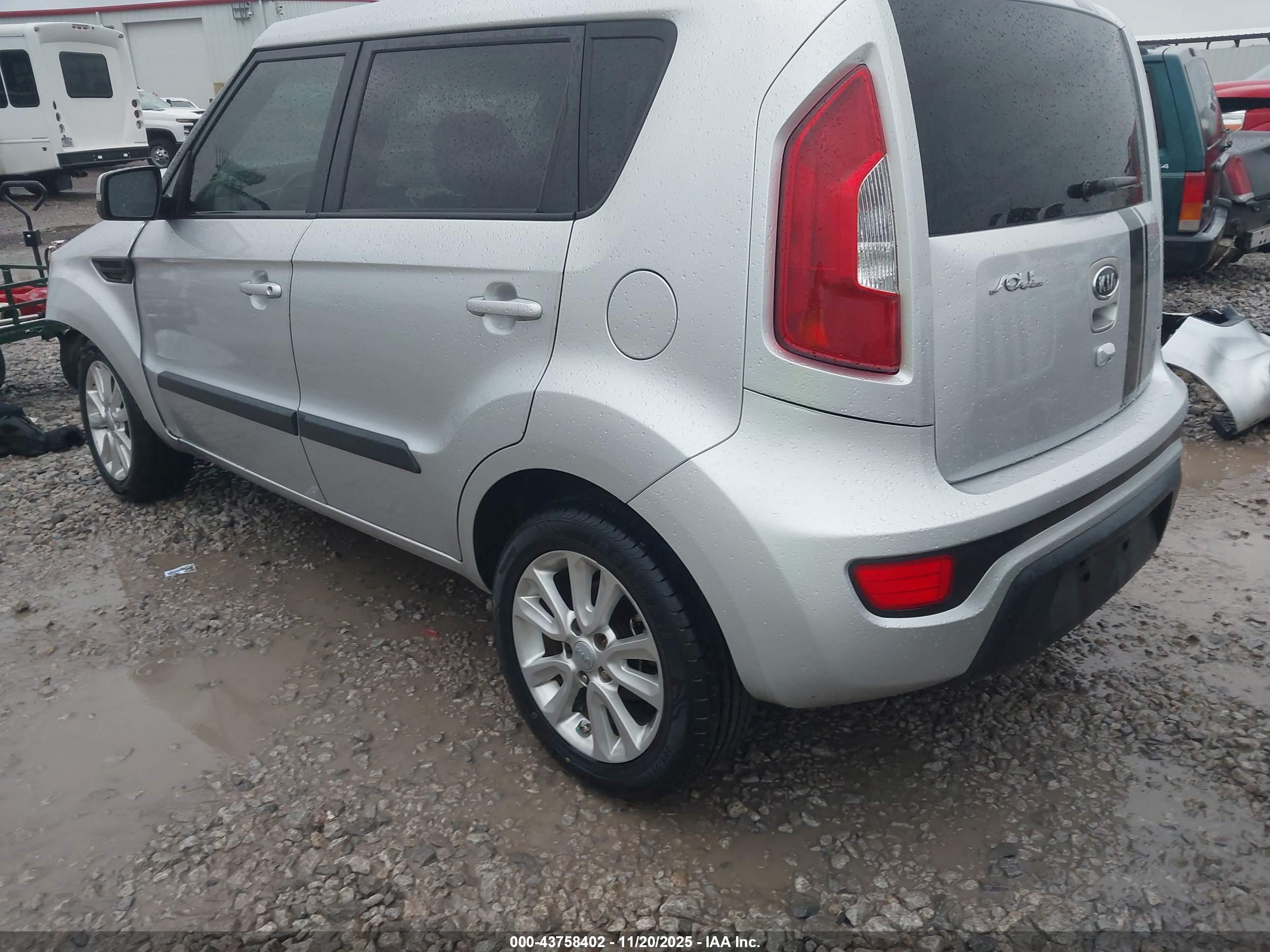 KIA SOUL image 3