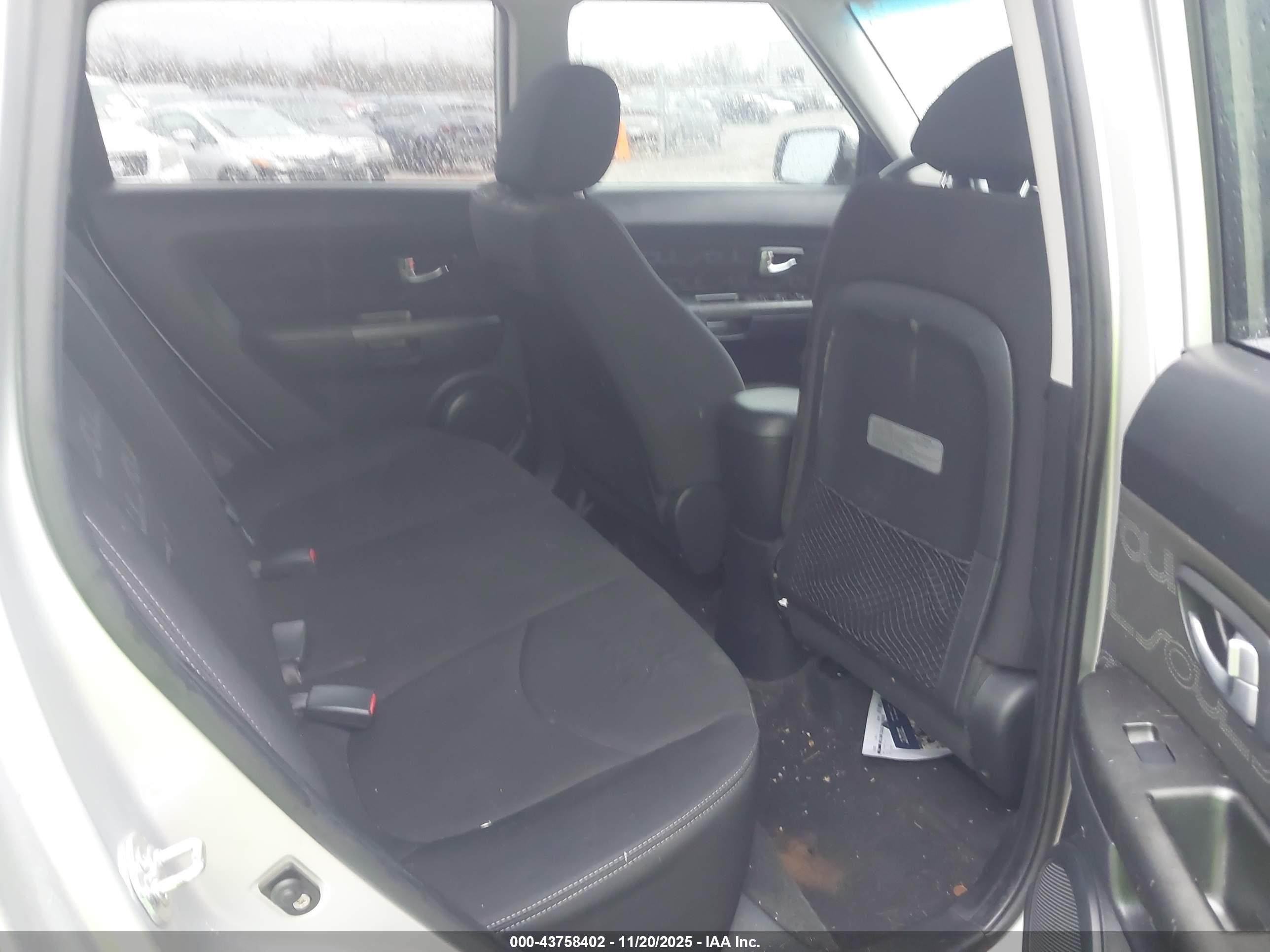 KIA SOUL image 8