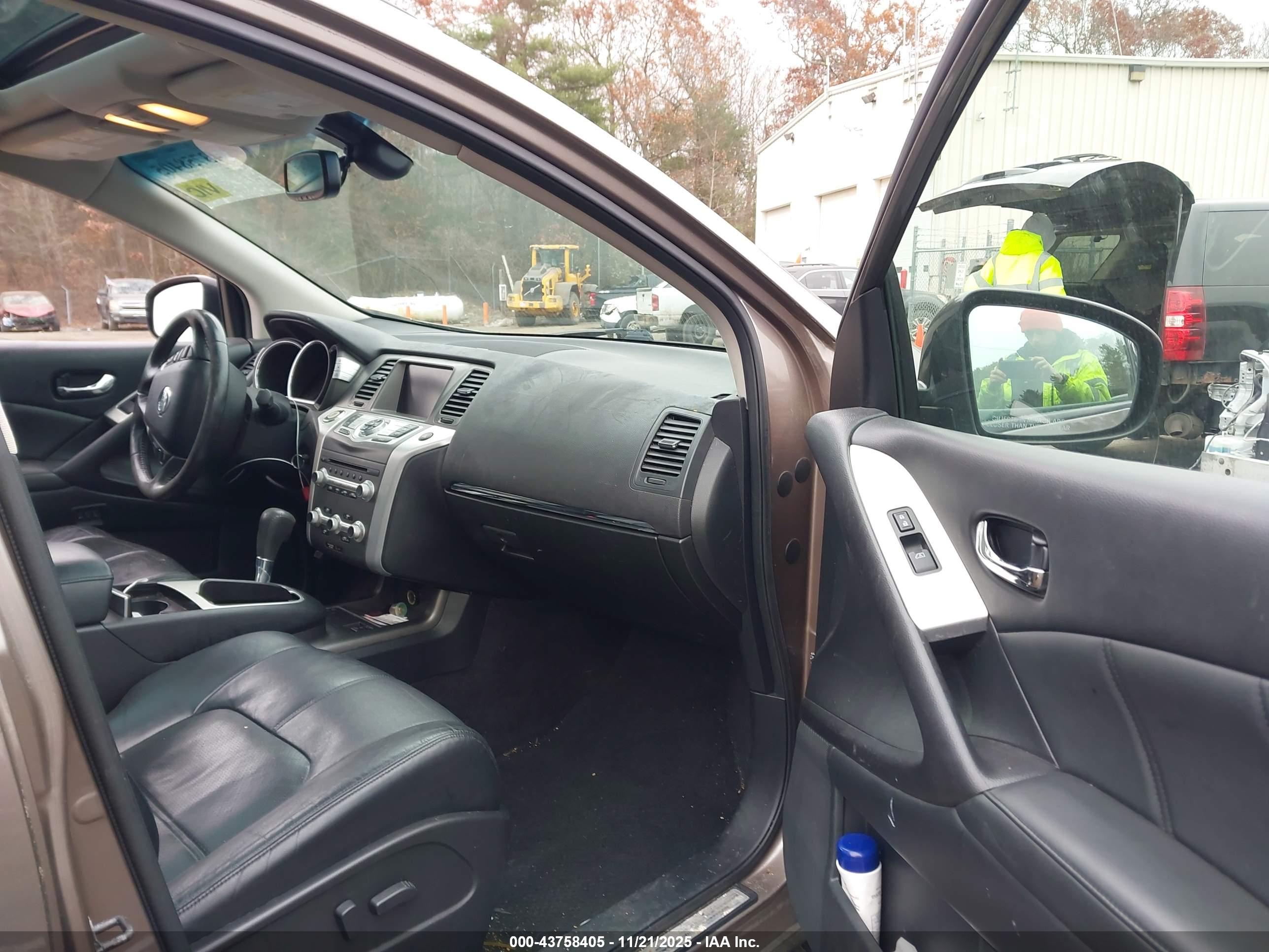 NISSAN MURANO image 5