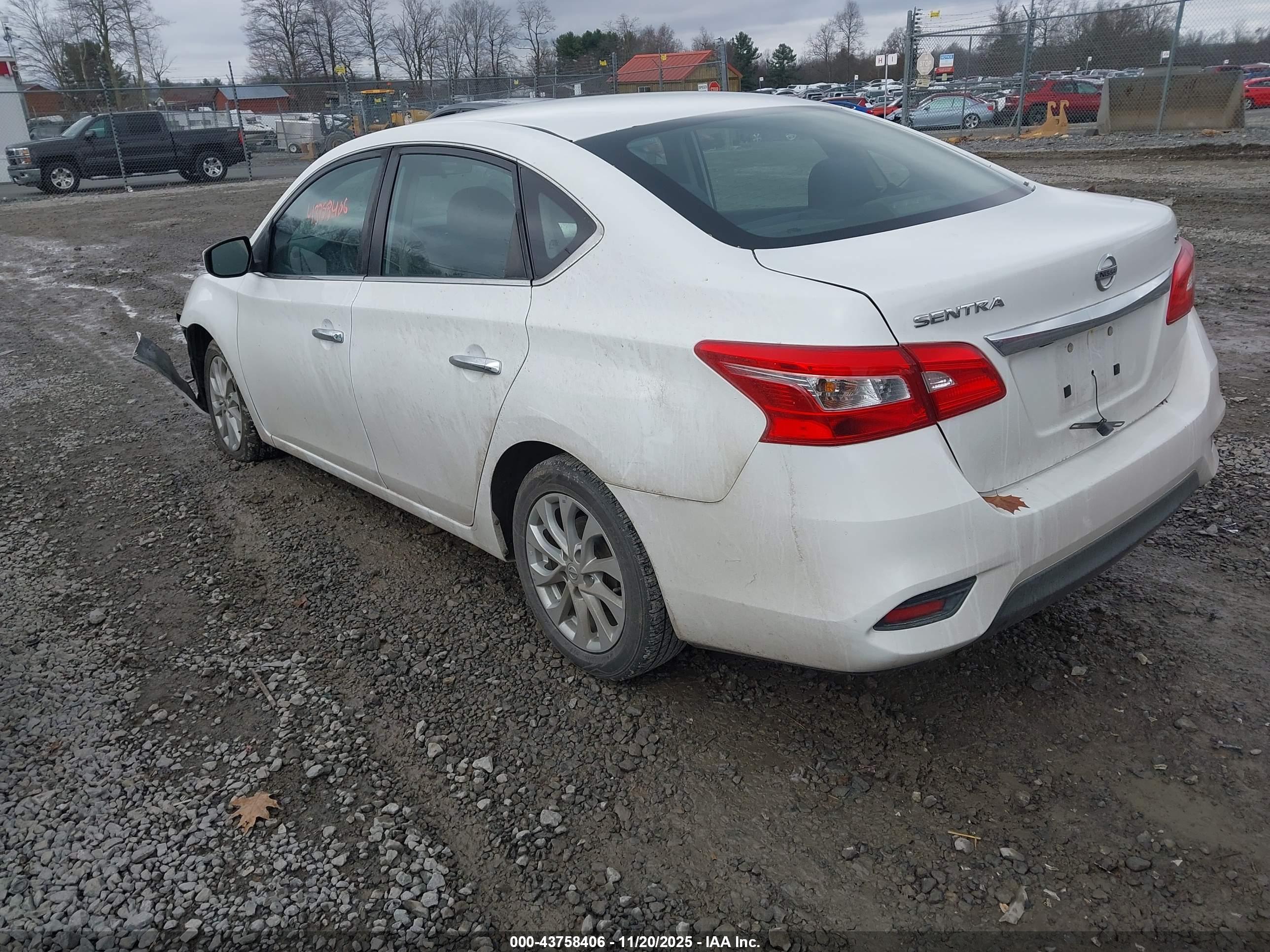 NISSAN SENTRA image 3