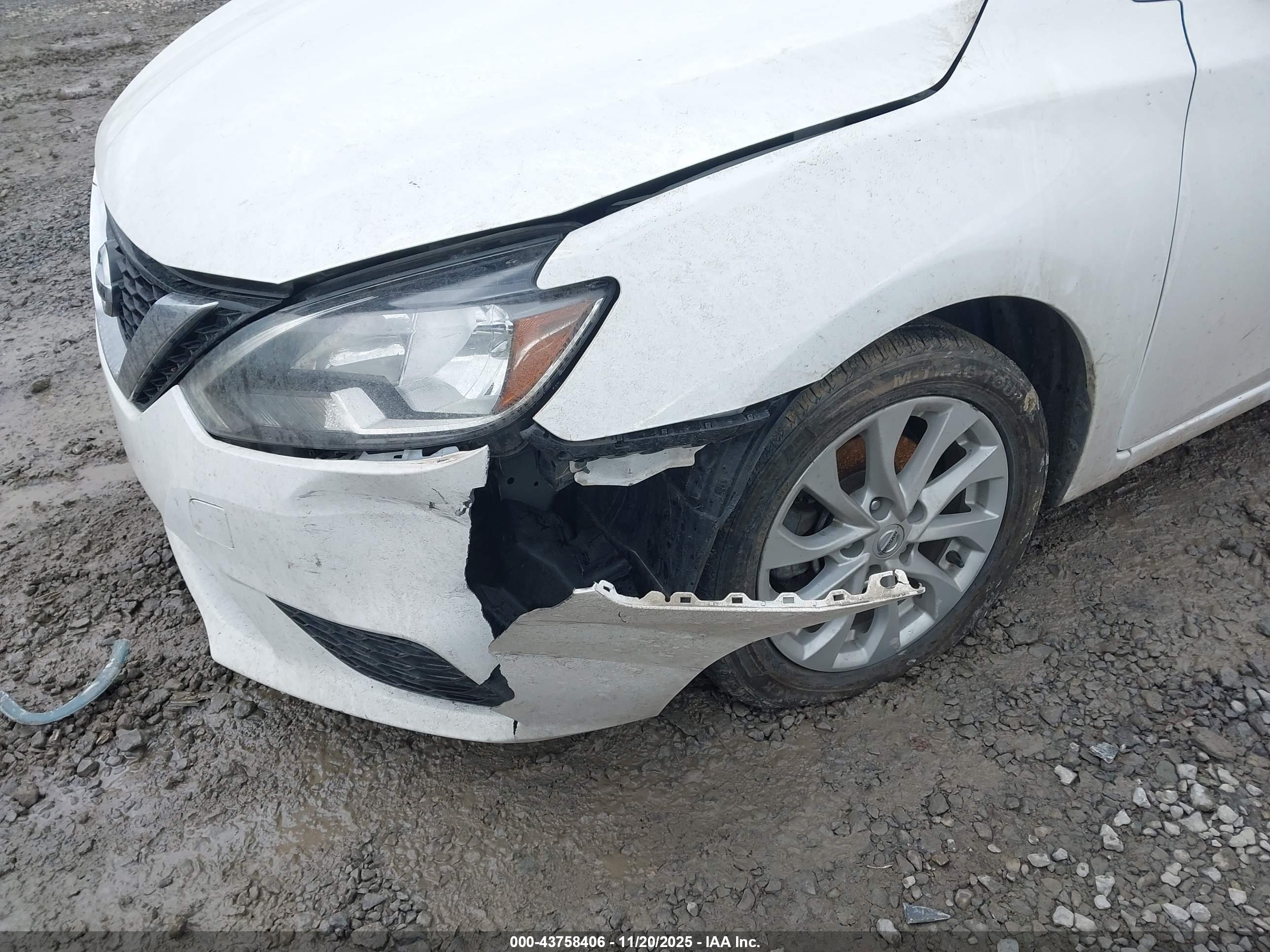 NISSAN SENTRA image 6