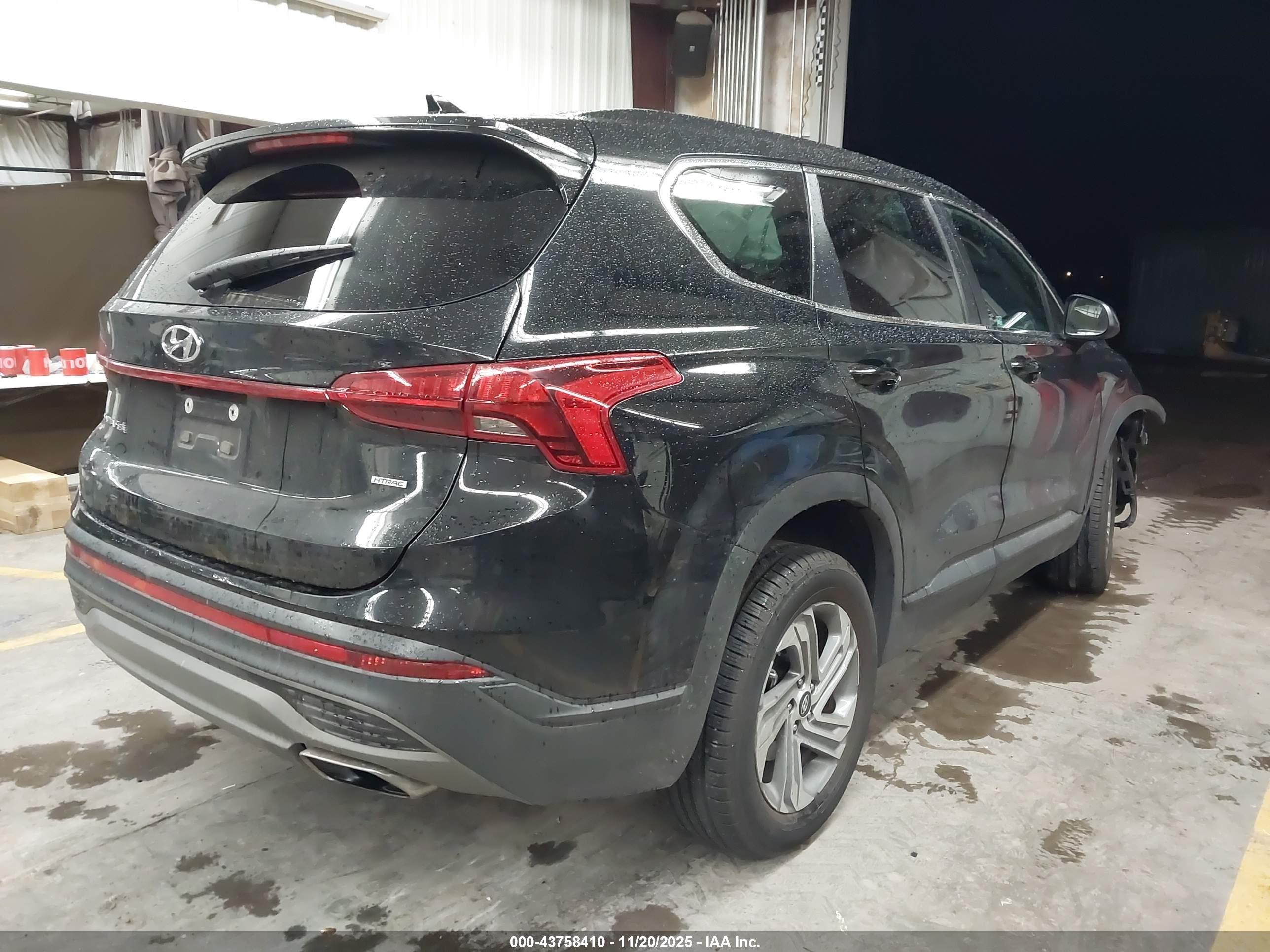 HYUNDAI SANTA image 4