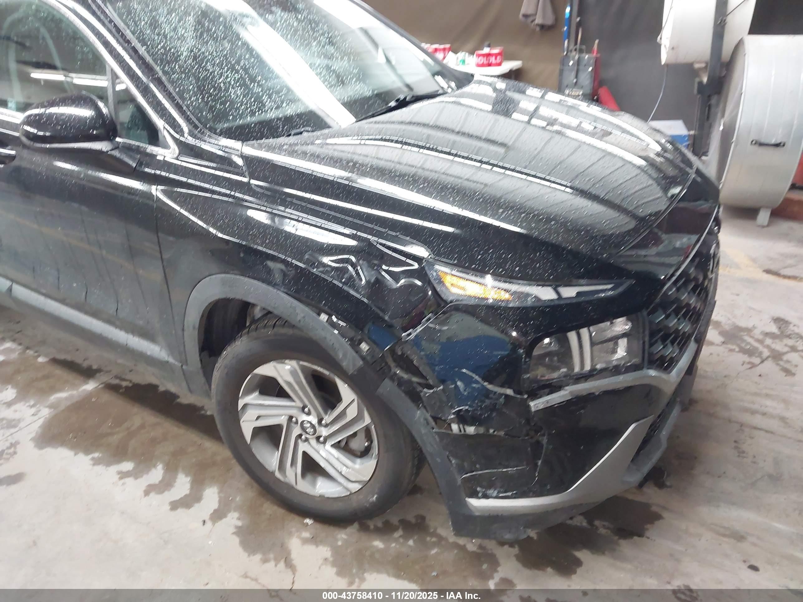 HYUNDAI SANTA image 6