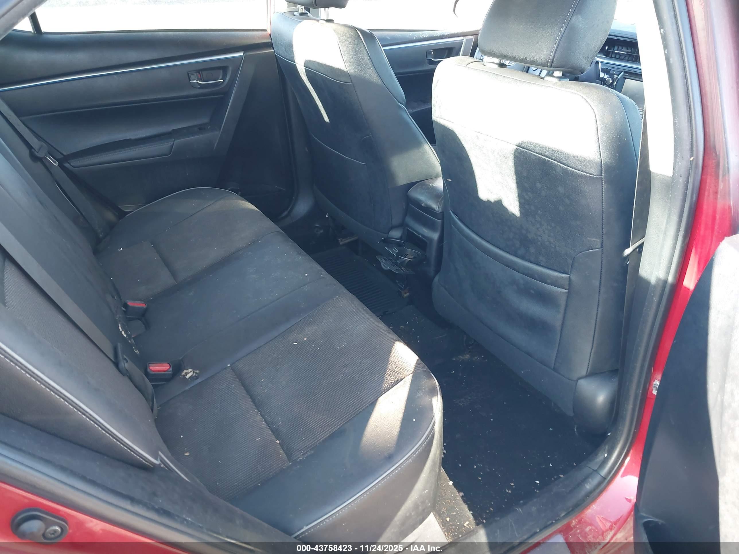TOYOTA COROLLA image 8