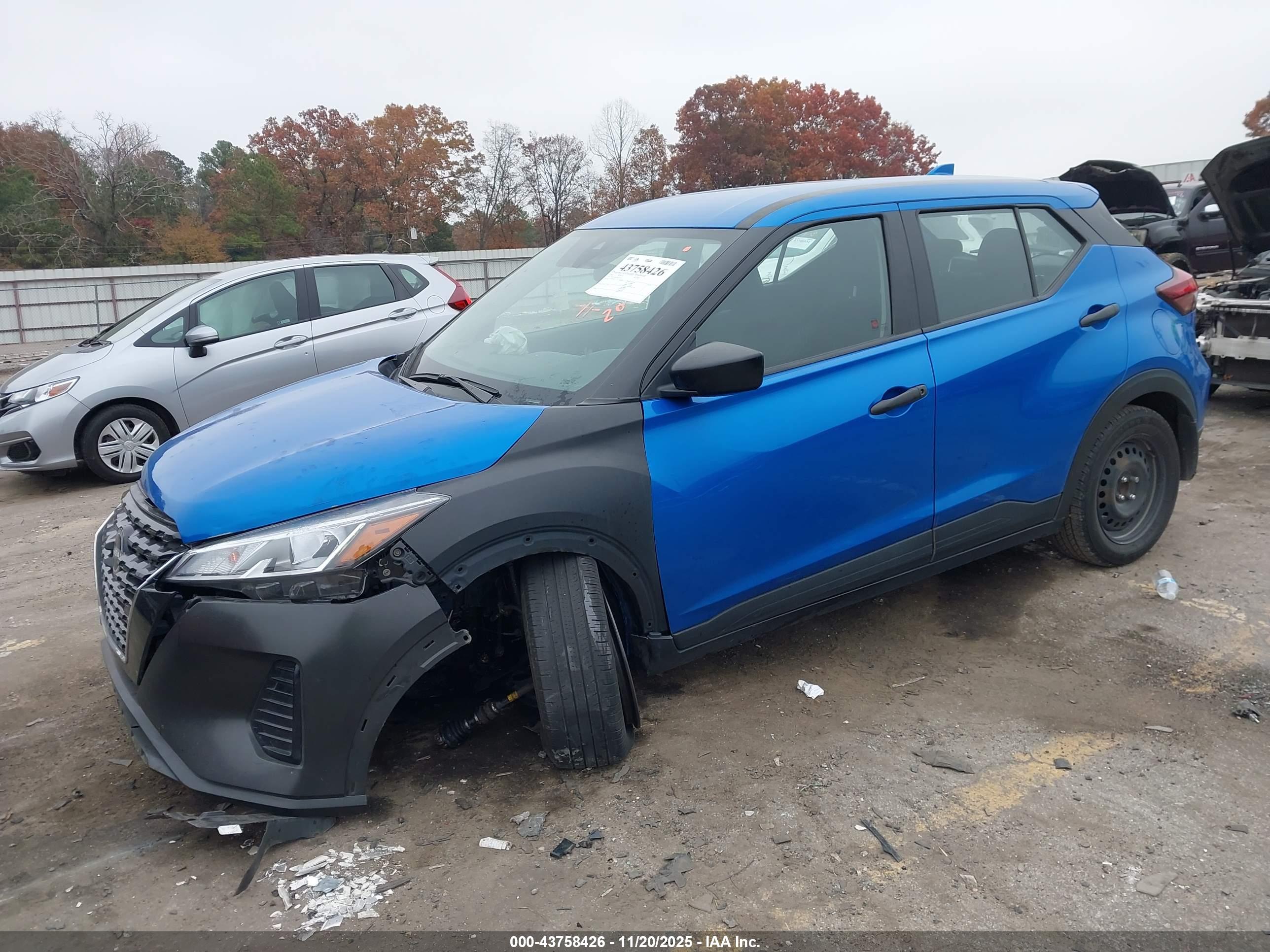 NISSAN KICKS image 2