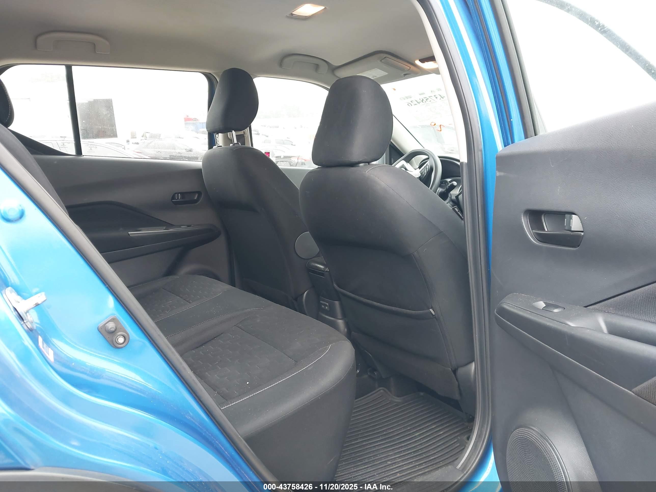 NISSAN KICKS image 8