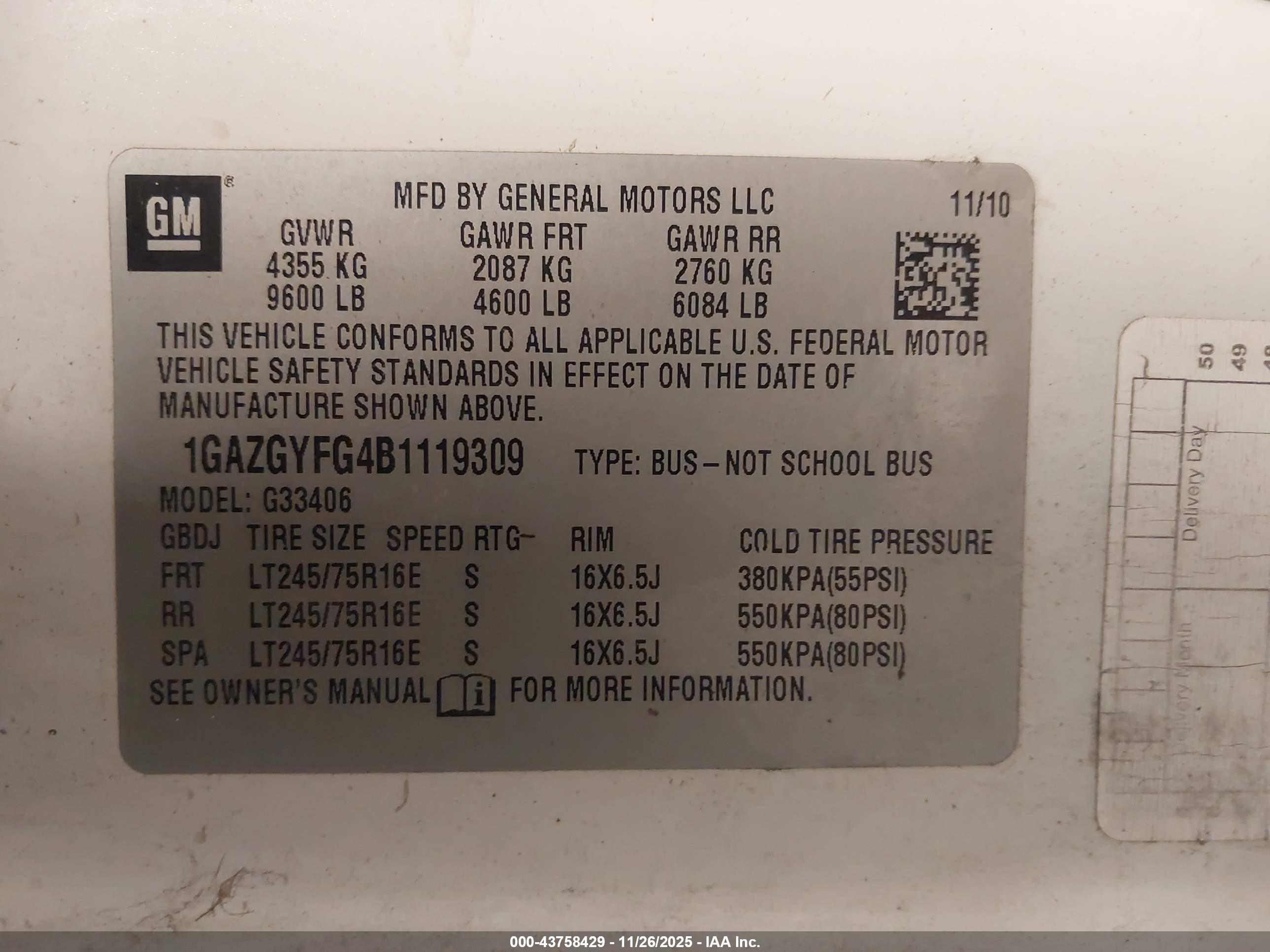CHEVROLET EXPRESS image 9