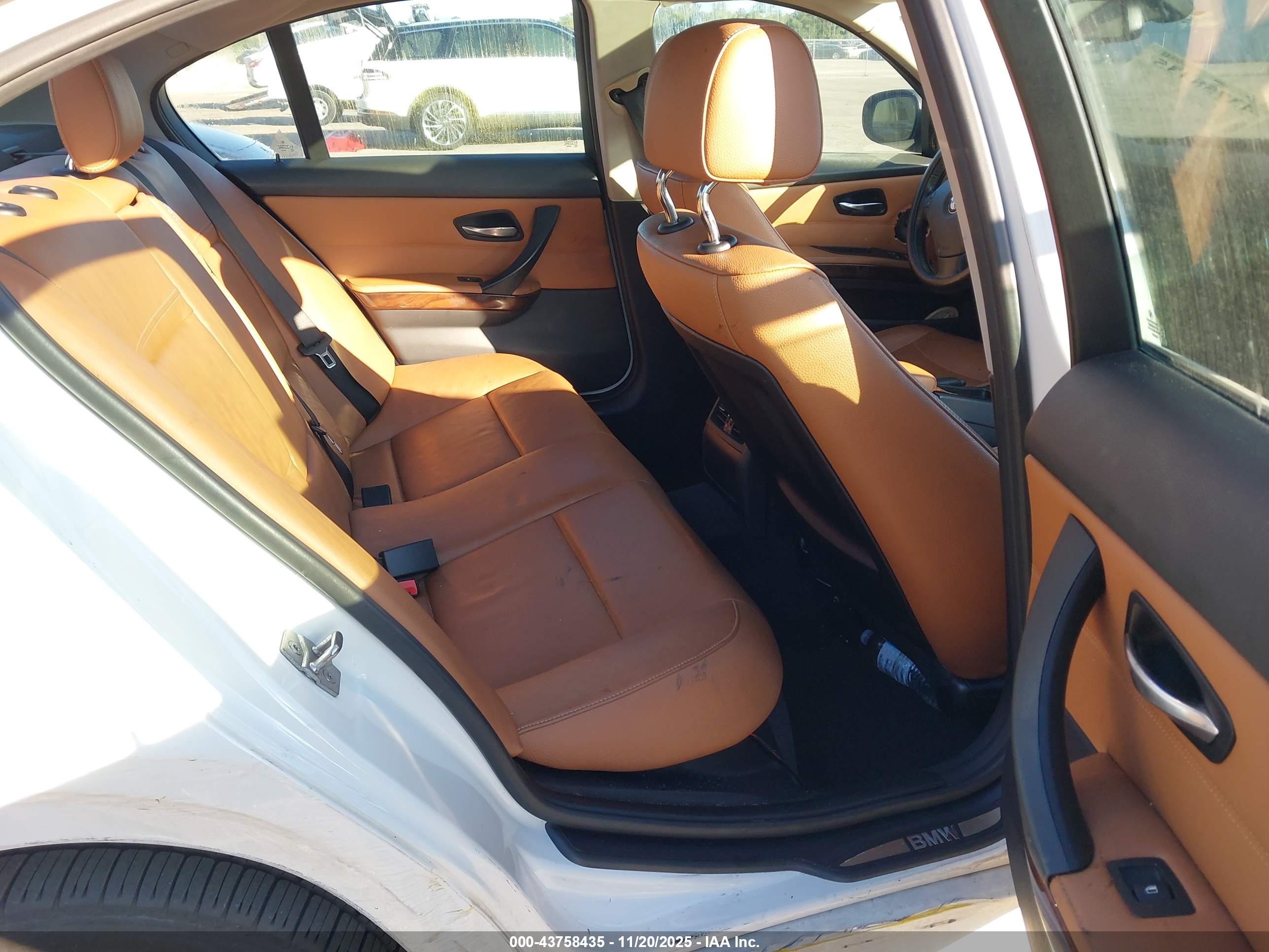 BMW 328I image 8