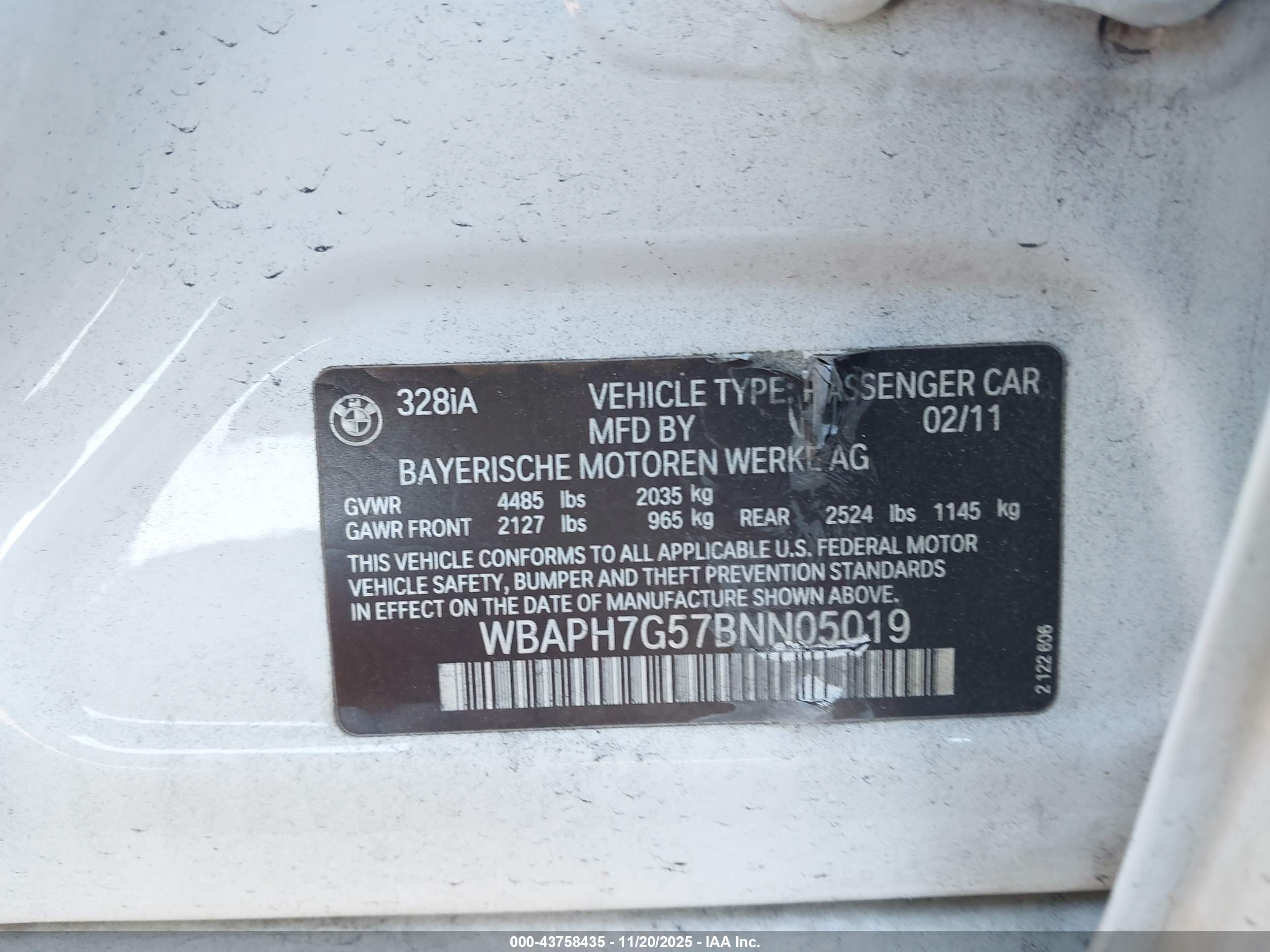 BMW 328I image 9