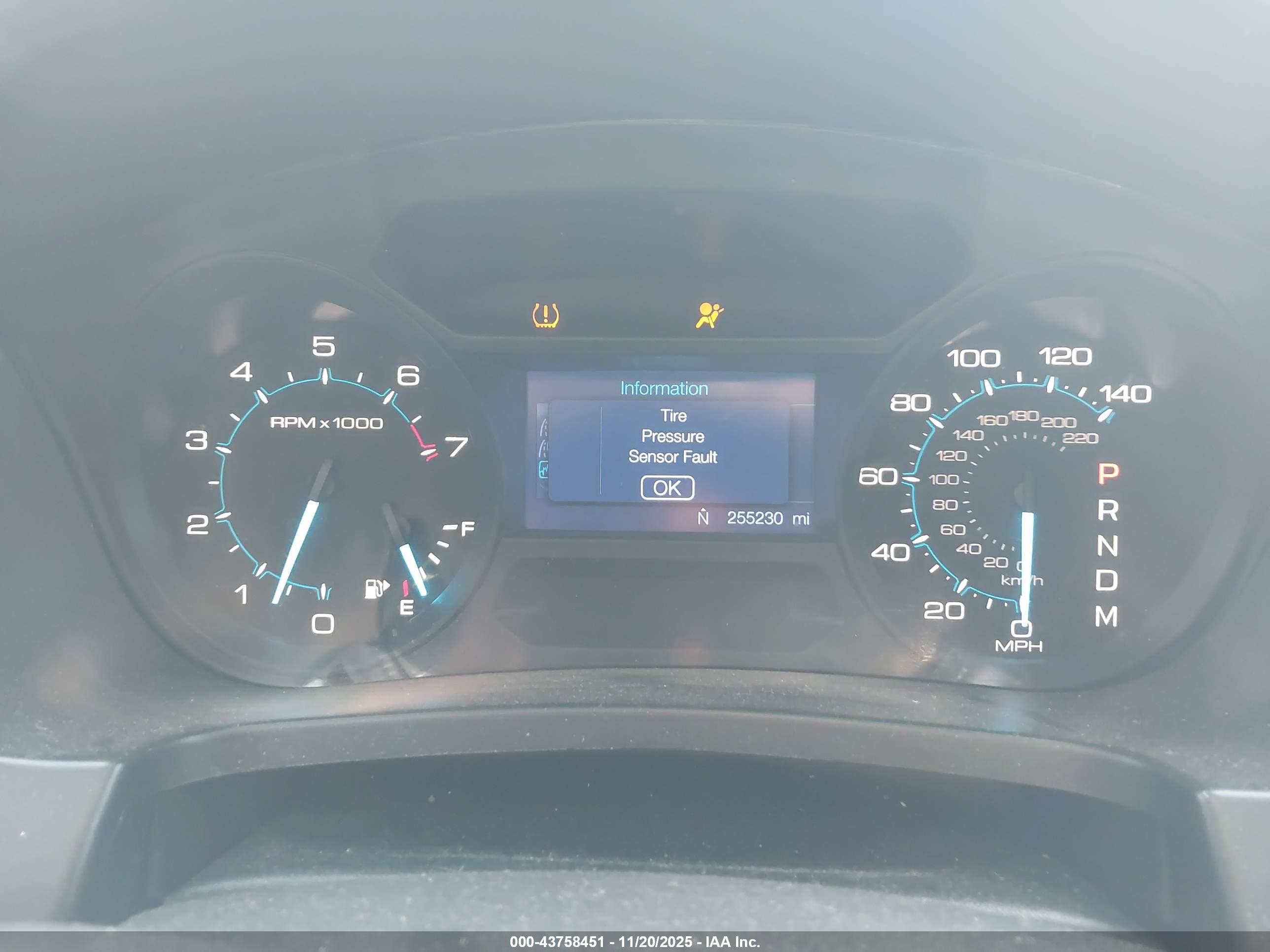 FORD EXPLORER image 7