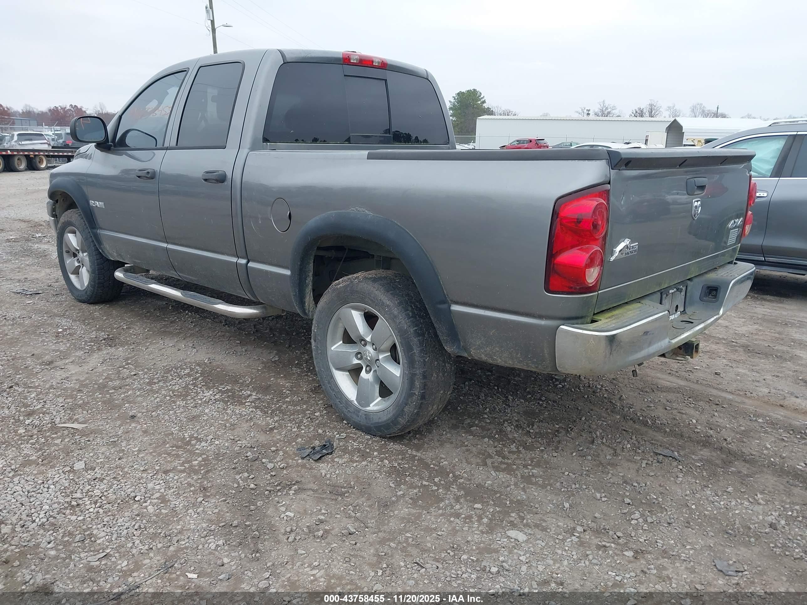 DODGE RAM image 3