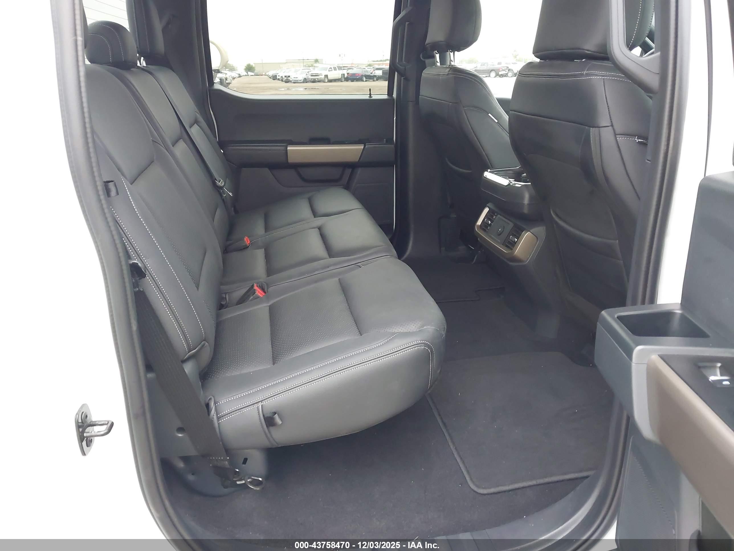 FORD F-150 image 8
