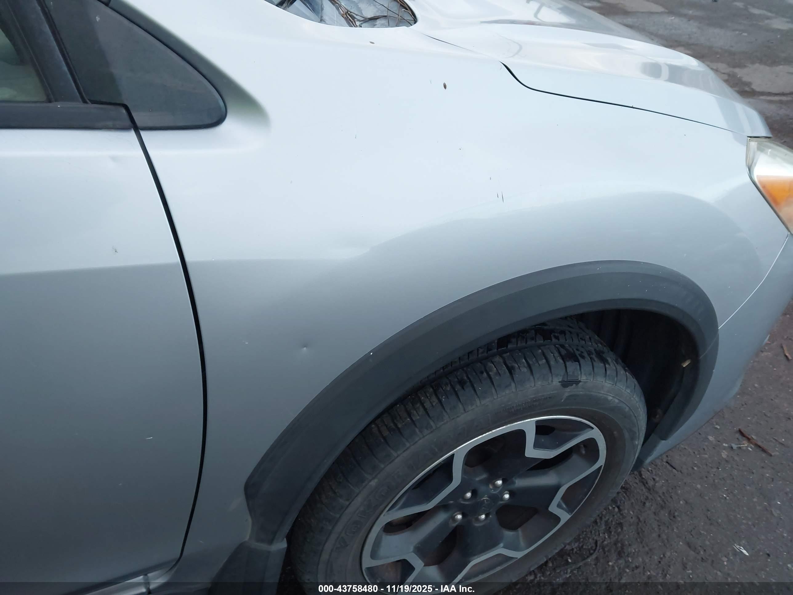 SUBARU XV image 6
