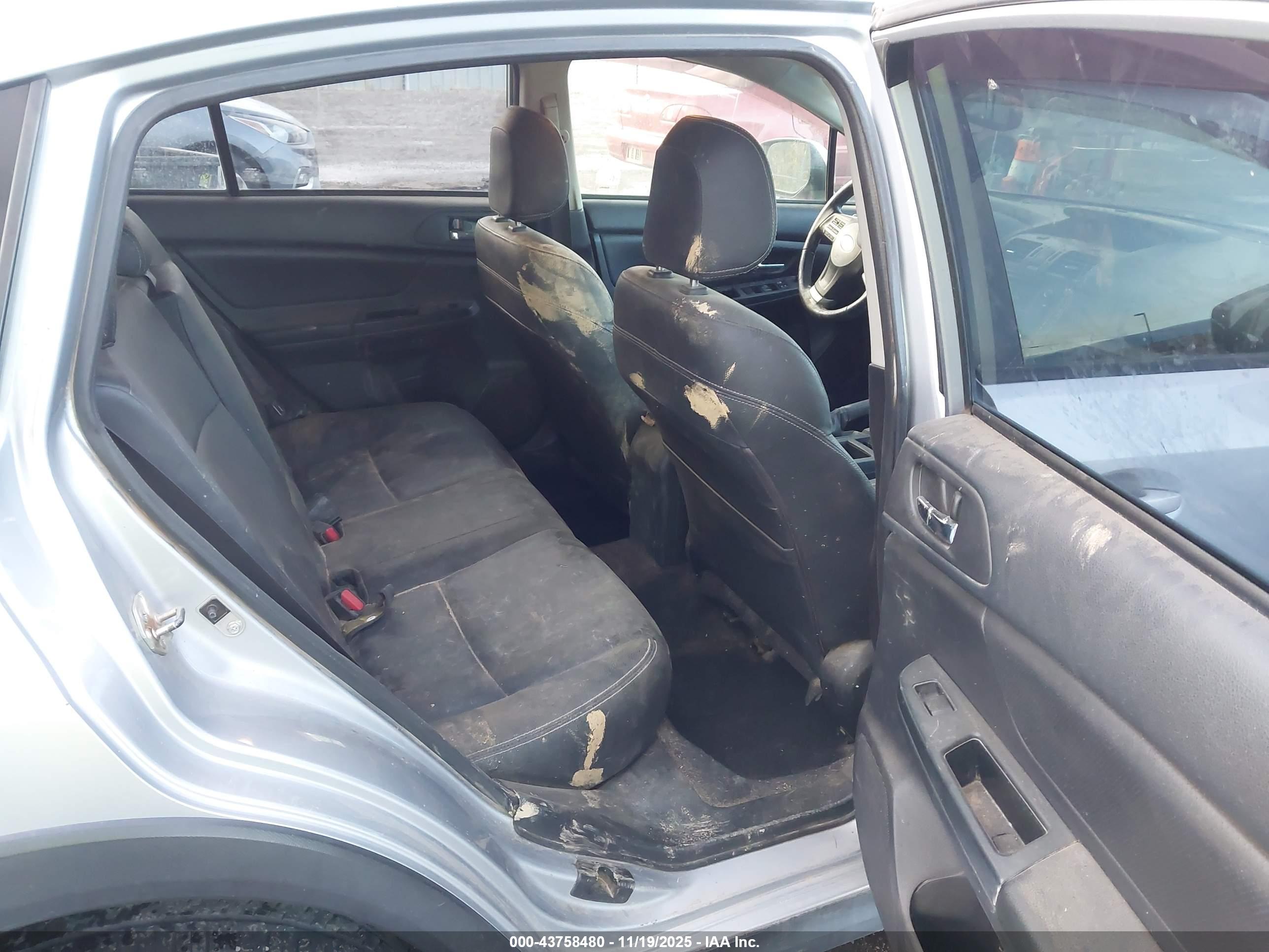SUBARU XV image 8