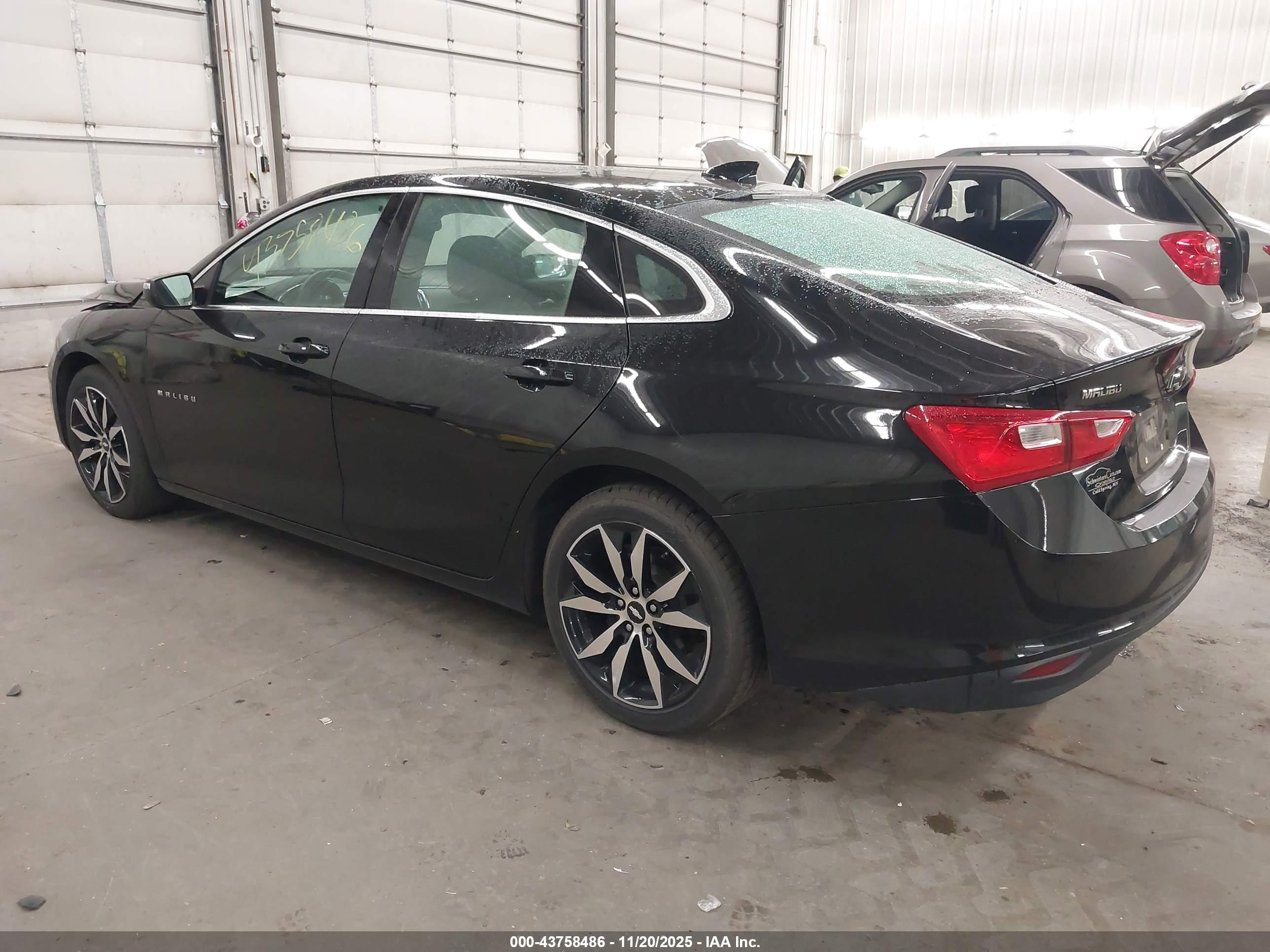 CHEVROLET MALIBU image 3