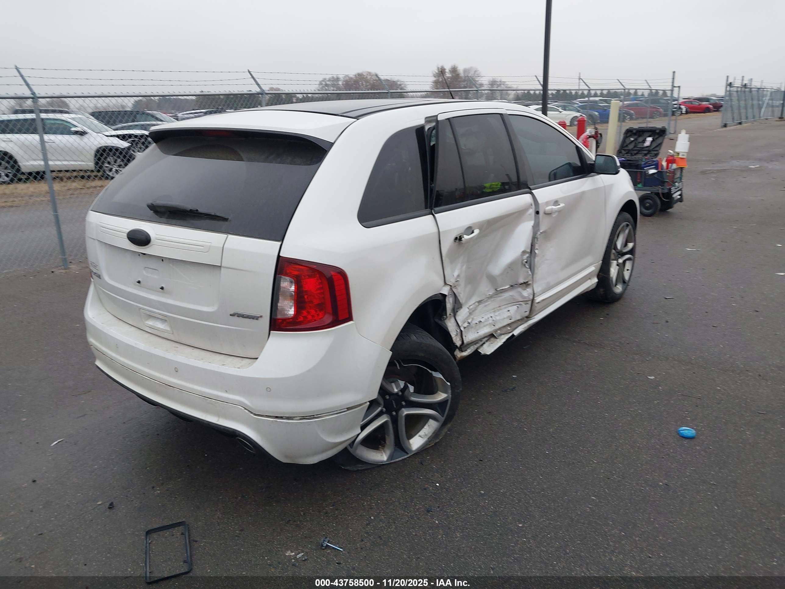 FORD EDGE image 4