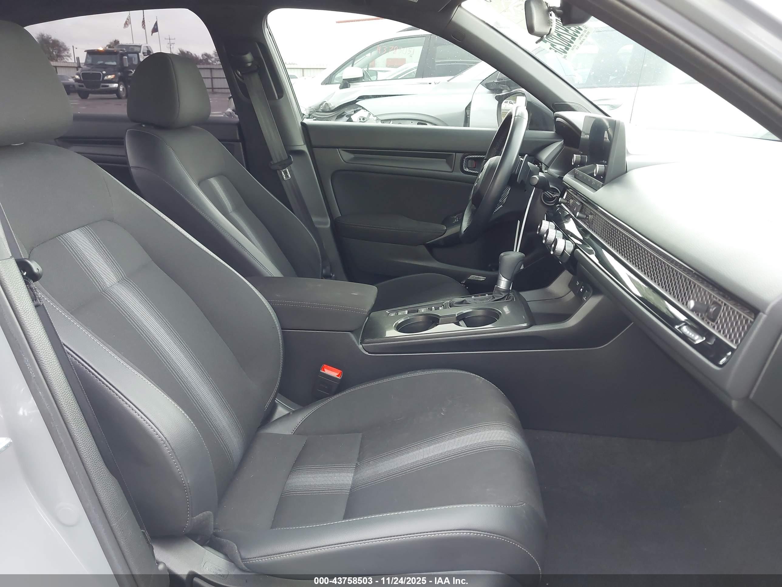 HONDA CIVIC image 5