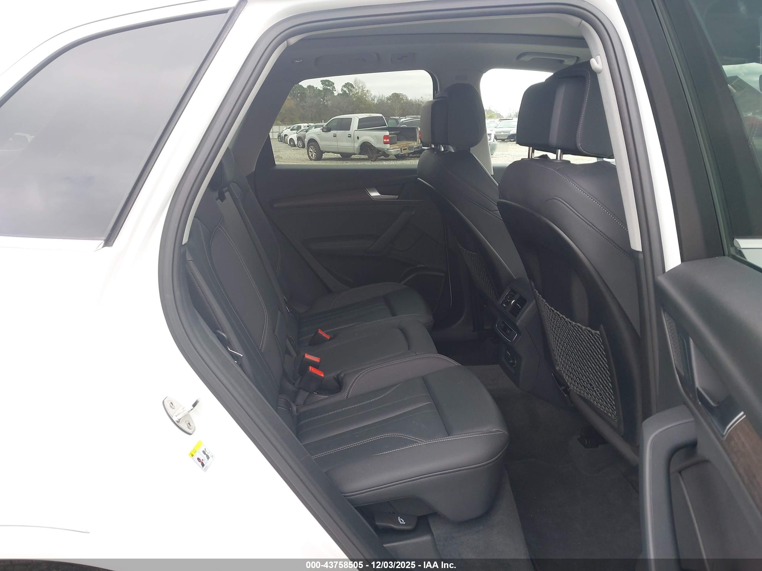 AUDI Q5 image 8