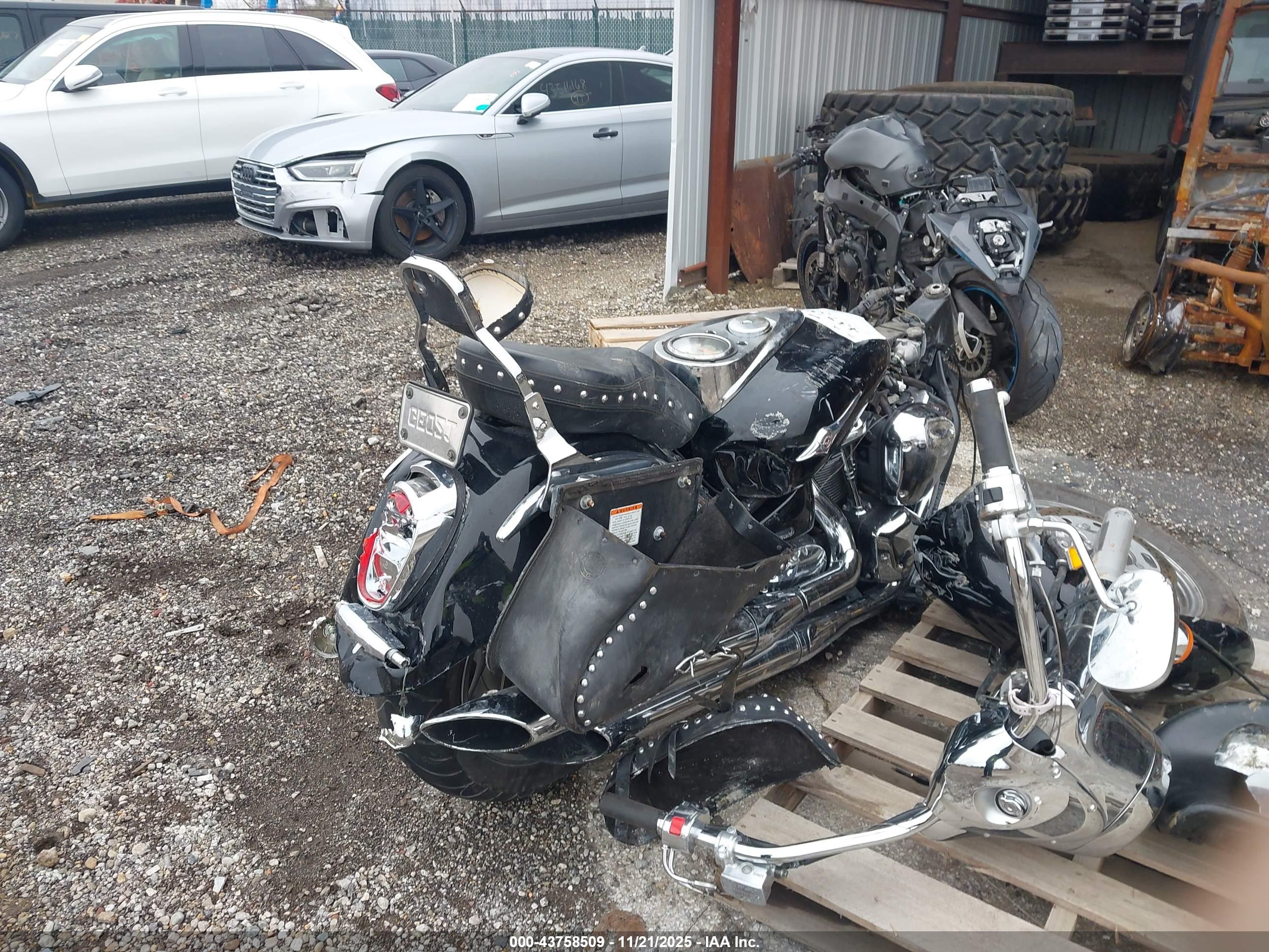 KAWASAKI VN2000 image 4
