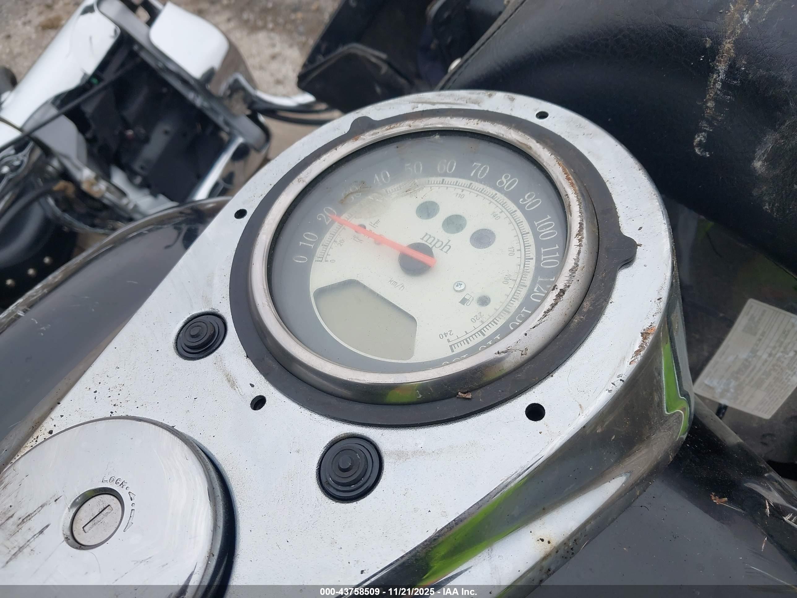 KAWASAKI VN2000 image 7