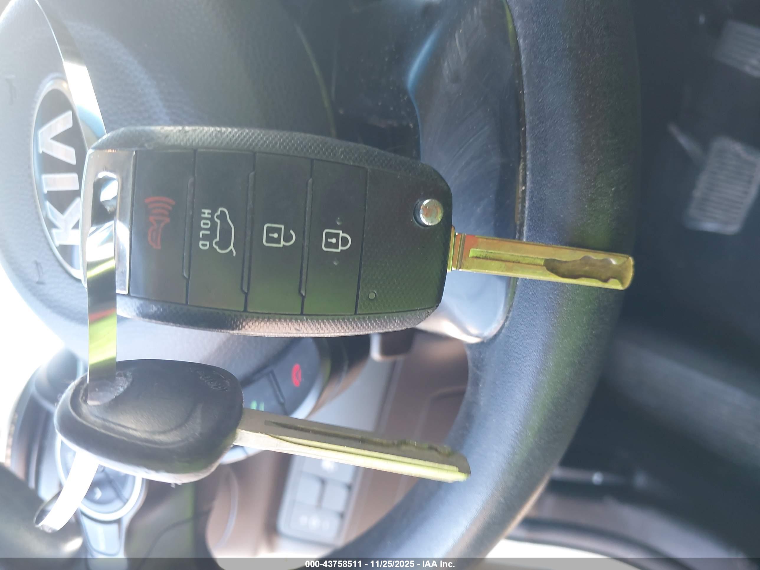 KIA SOUL image 11