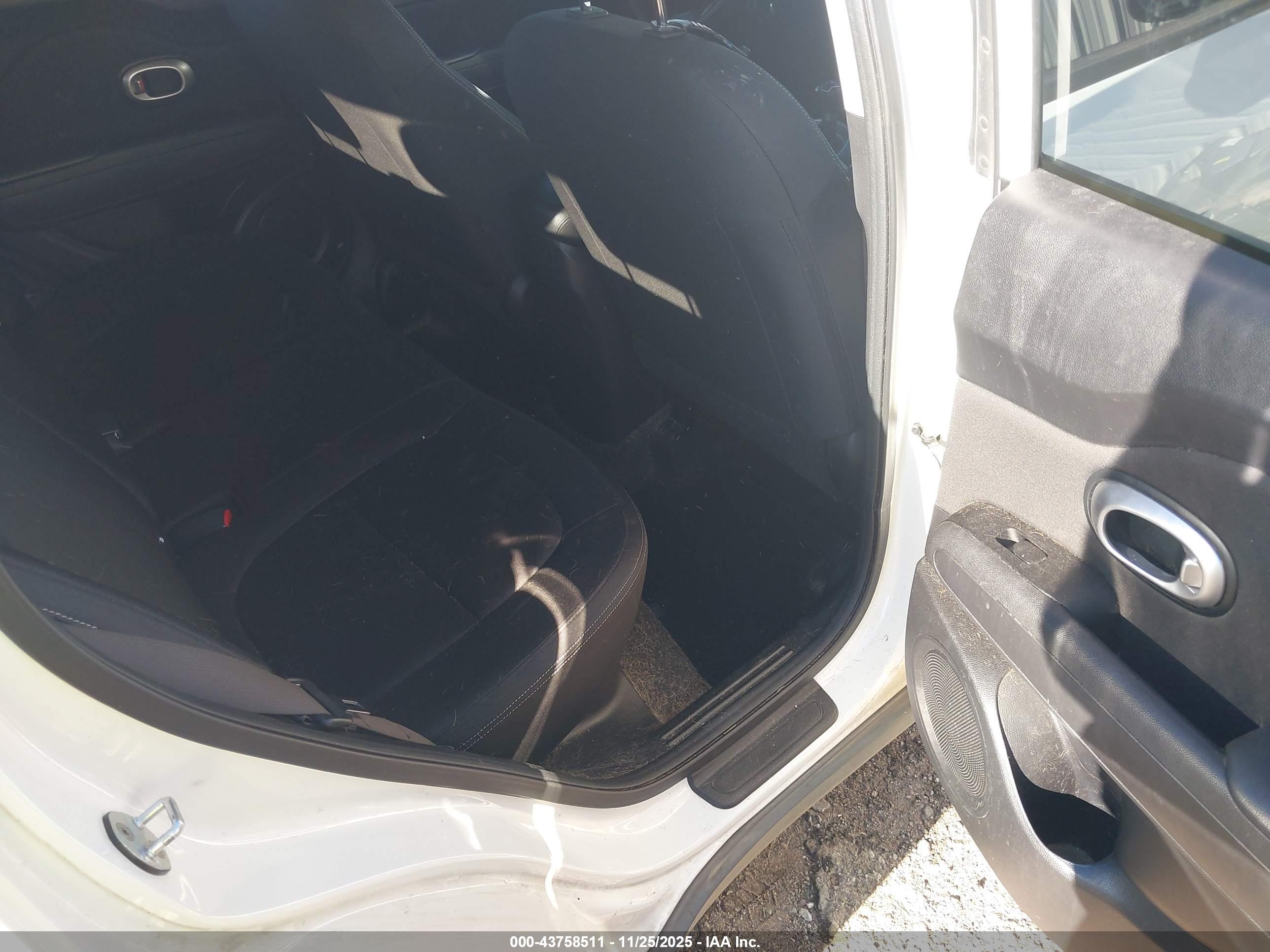 KIA SOUL image 8