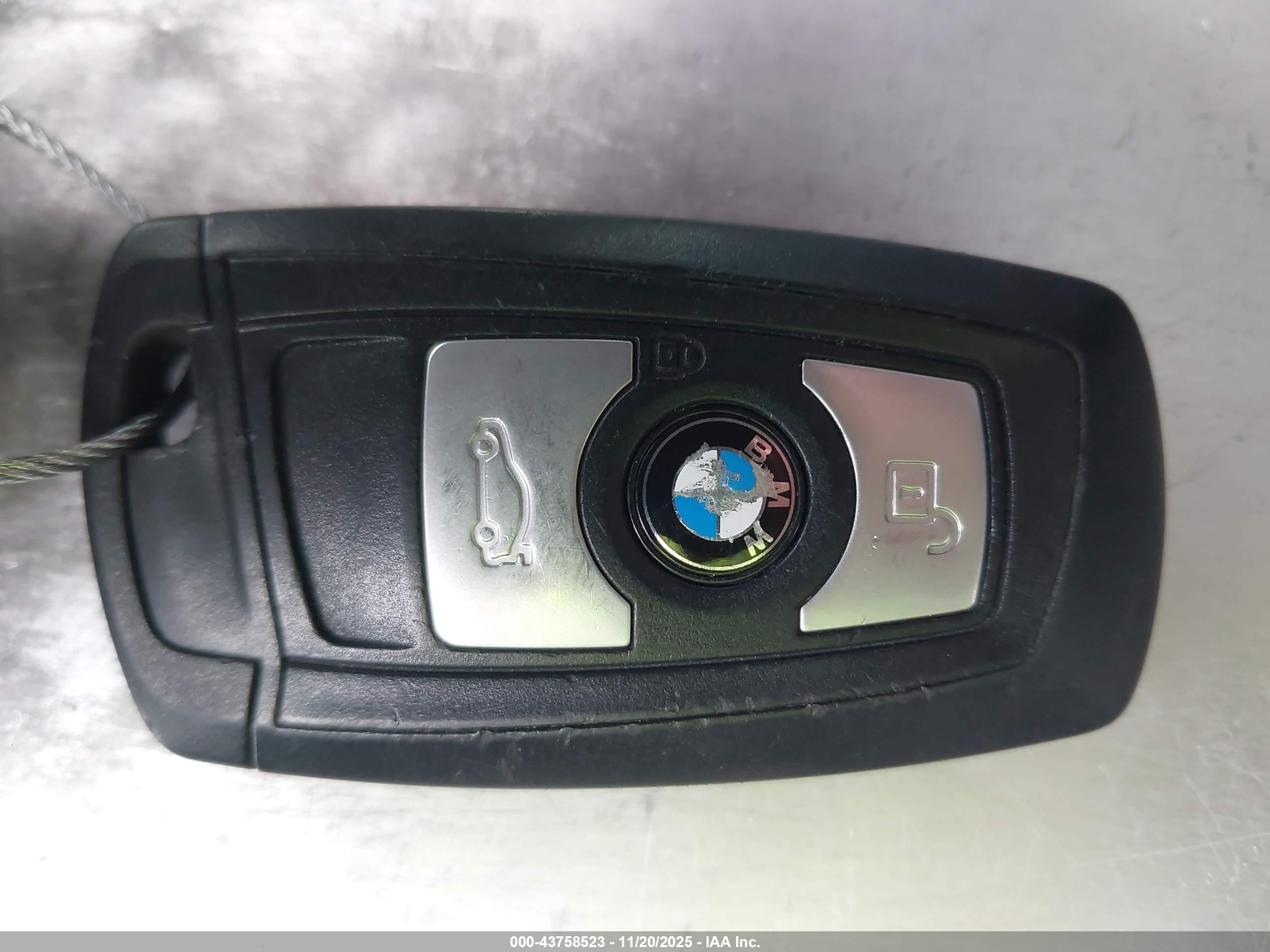 BMW 328I image 11