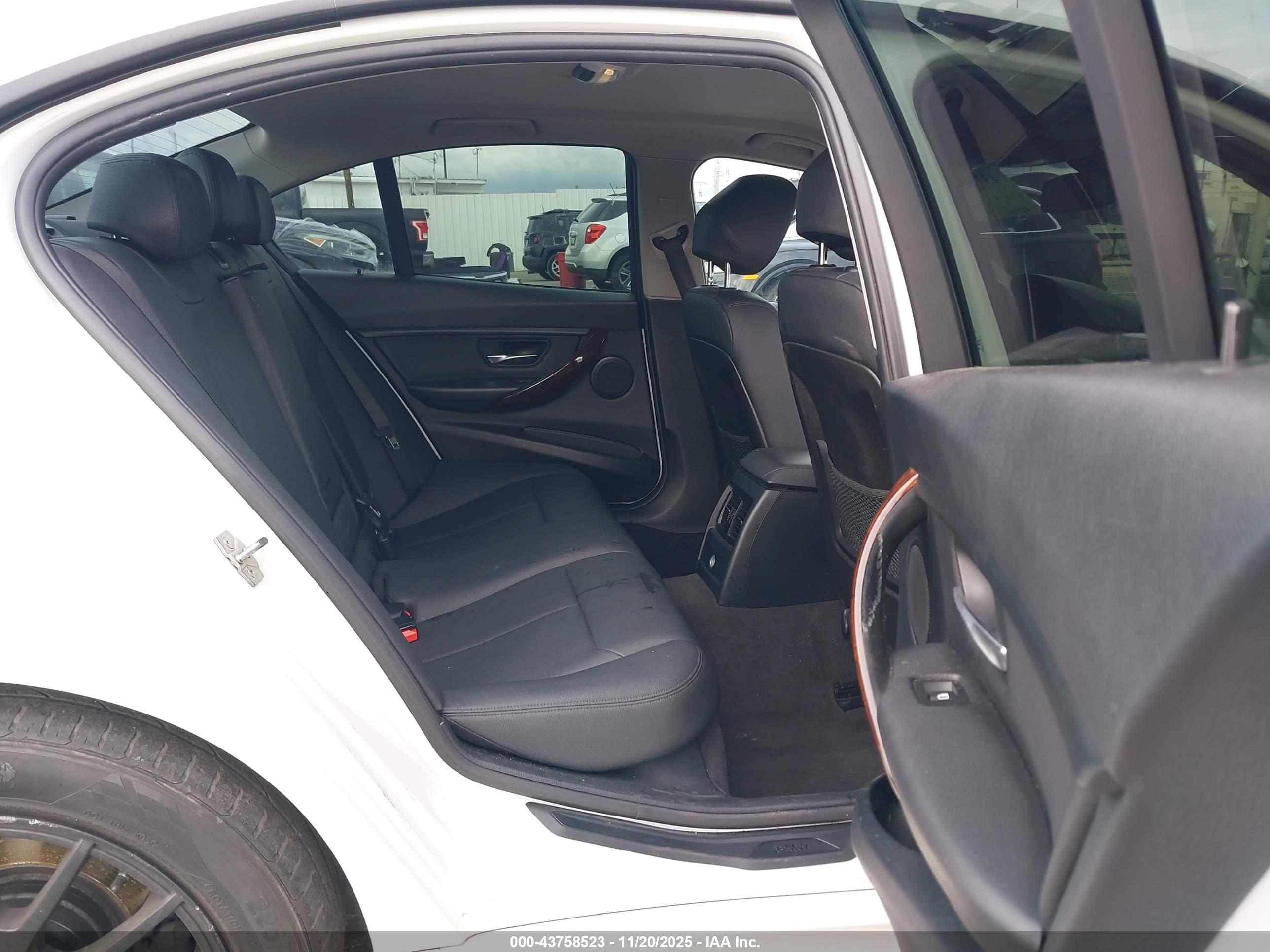 BMW 328I image 8