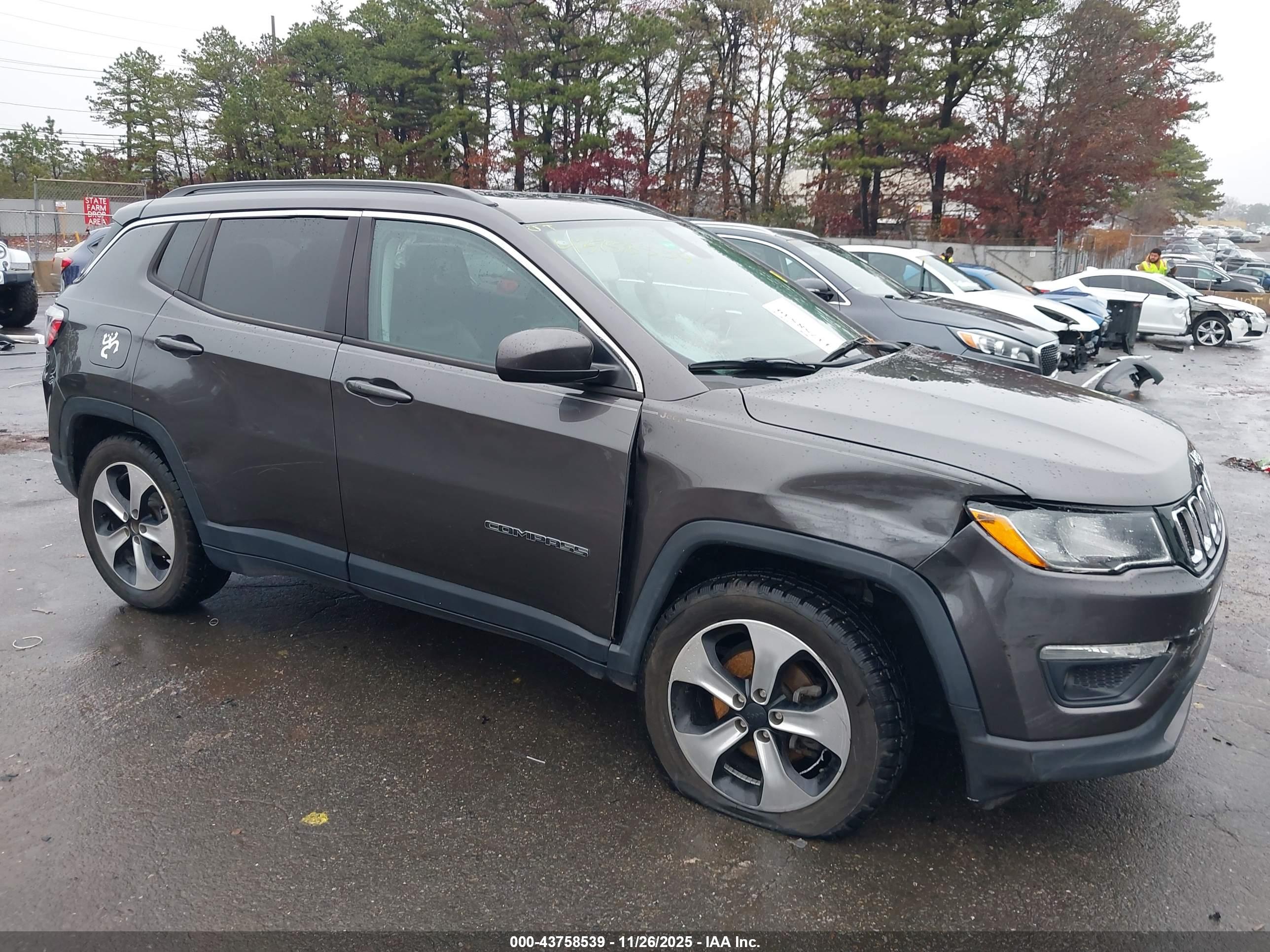JEEP COMPASS image 6