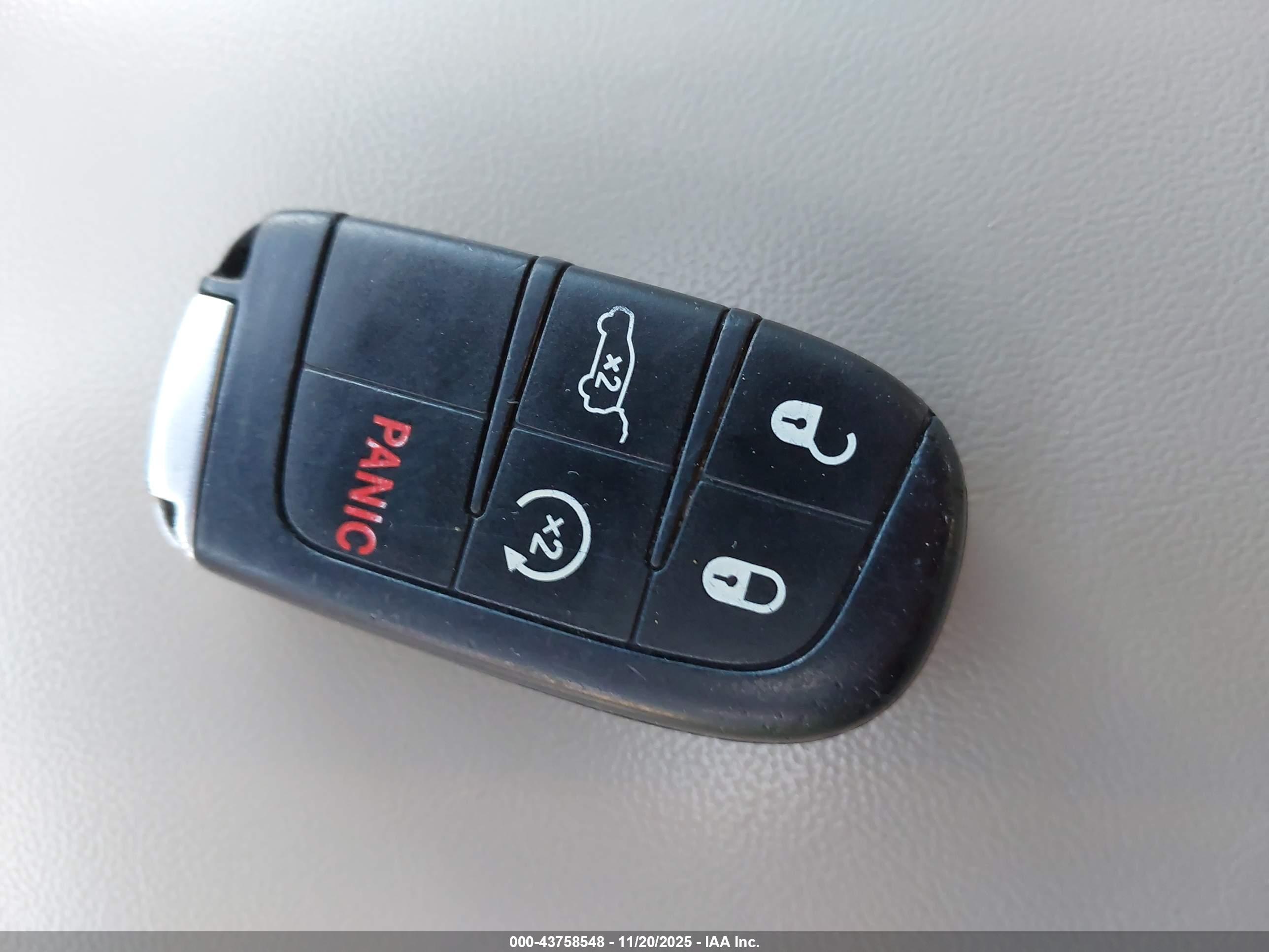 JEEP GRAND image 11