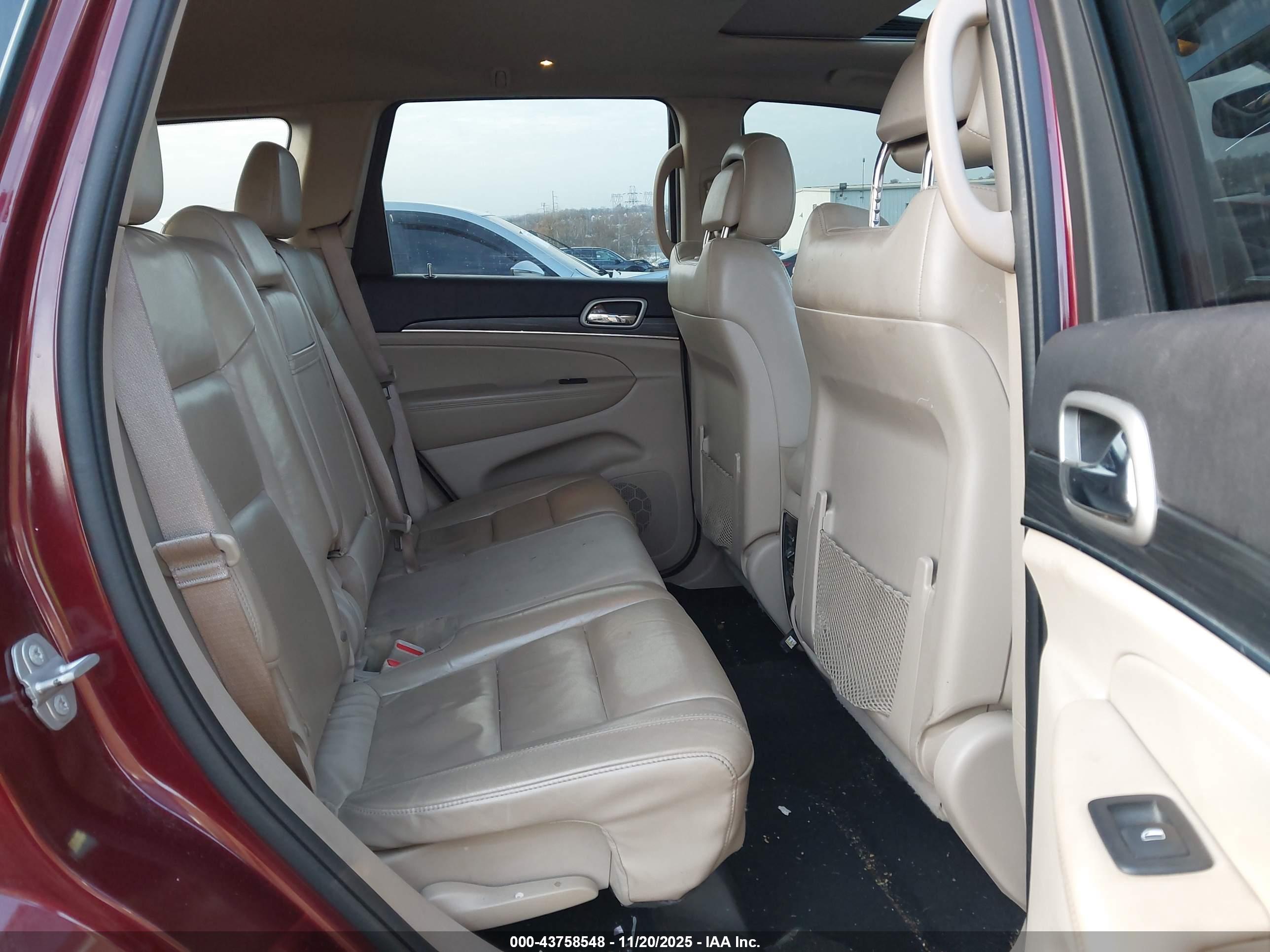 JEEP GRAND image 8