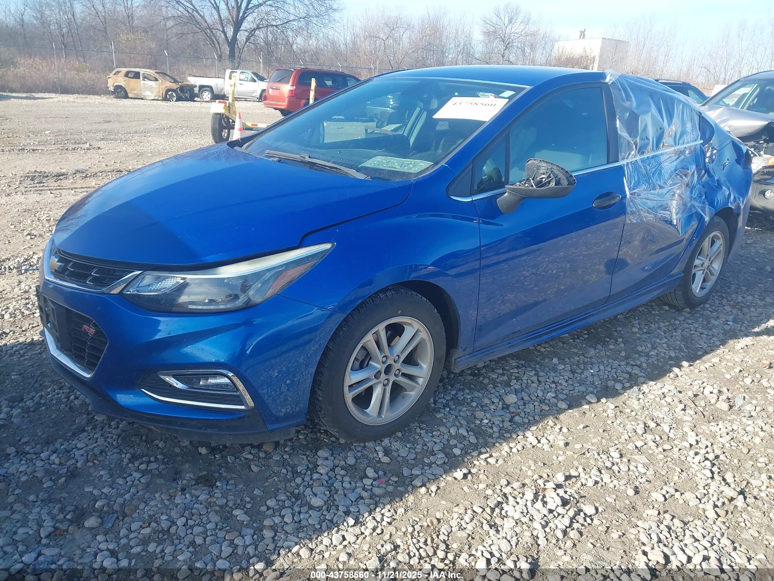 CHEVROLET CRUZE image 2