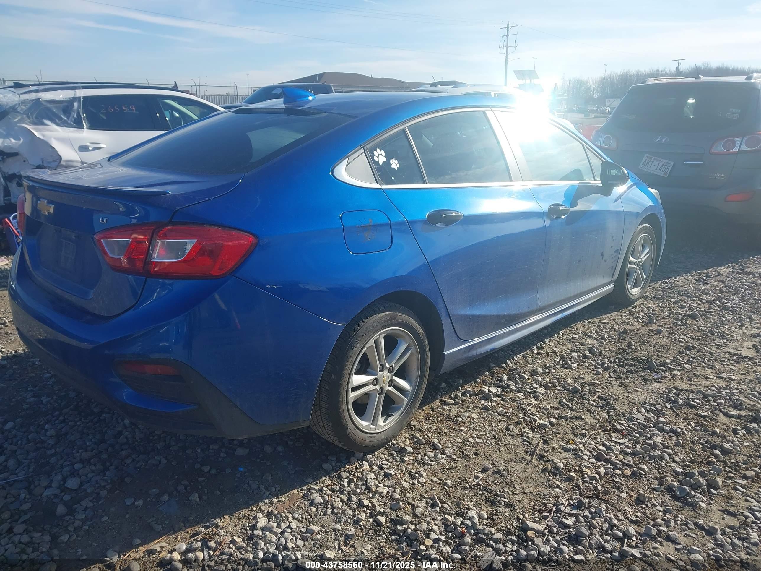CHEVROLET CRUZE image 4