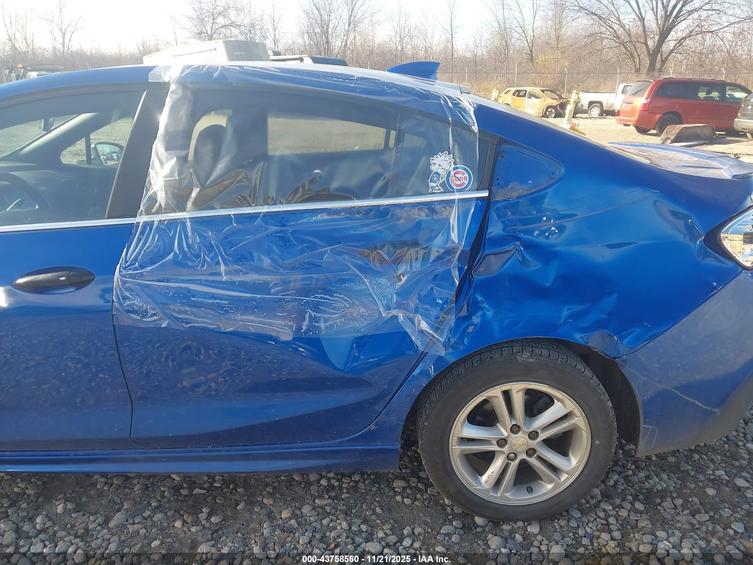 CHEVROLET CRUZE image 6