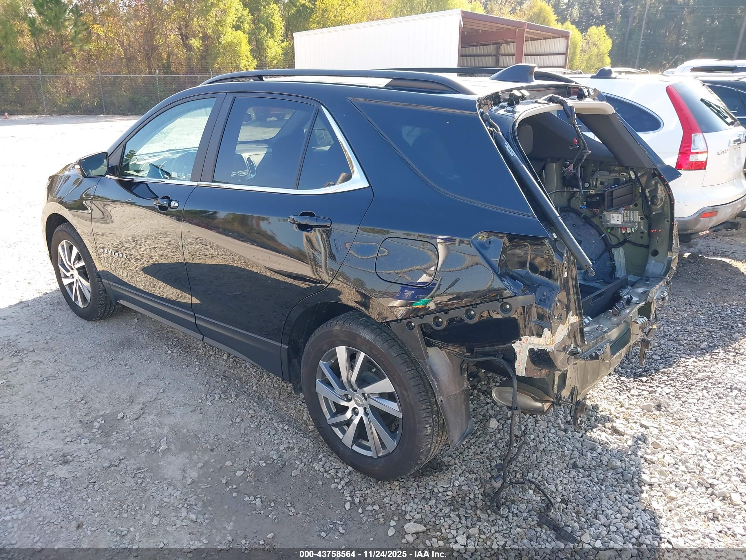 CHEVROLET EQUINOX image 3