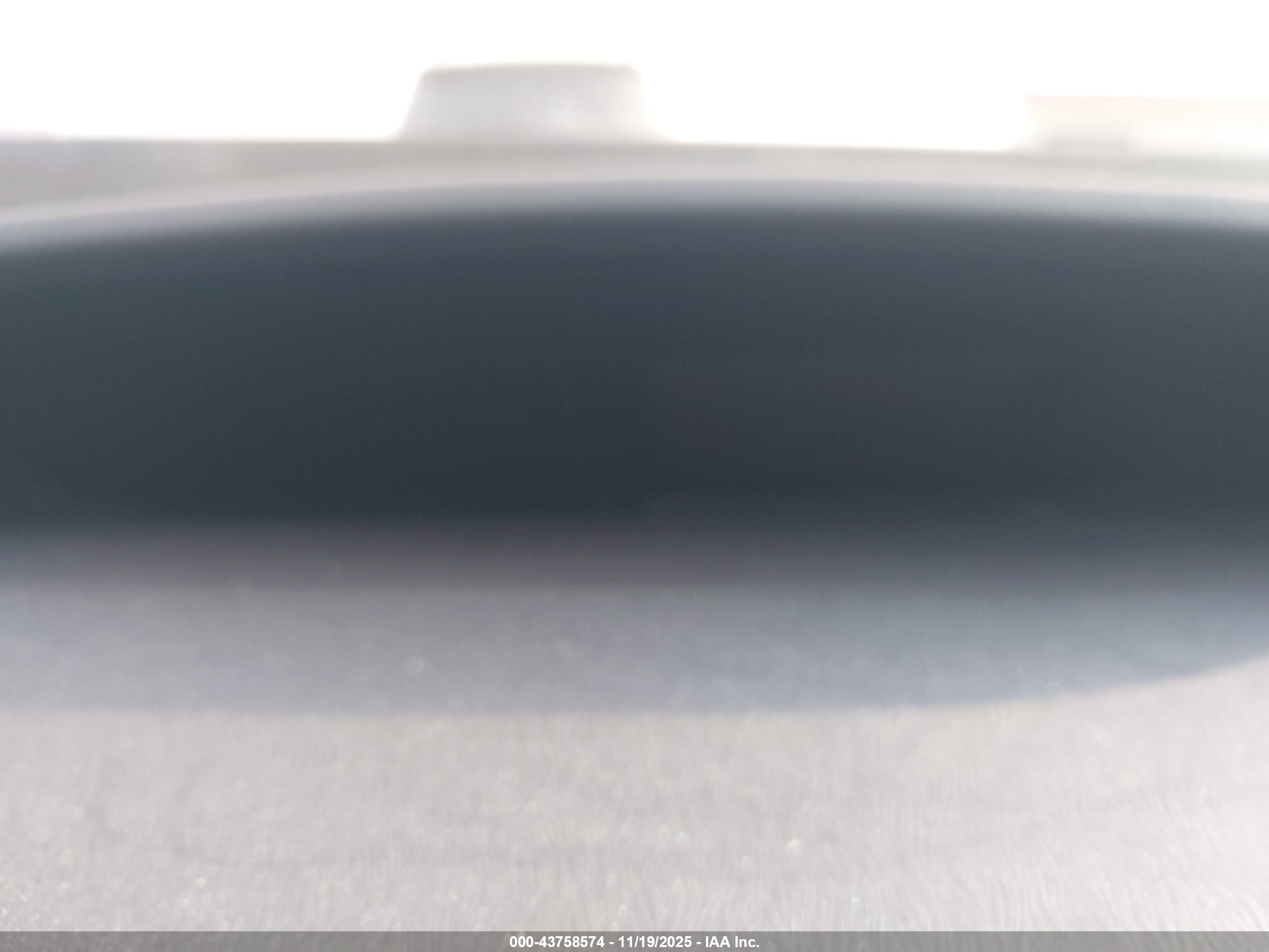 TOYOTA PRIUS image 7
