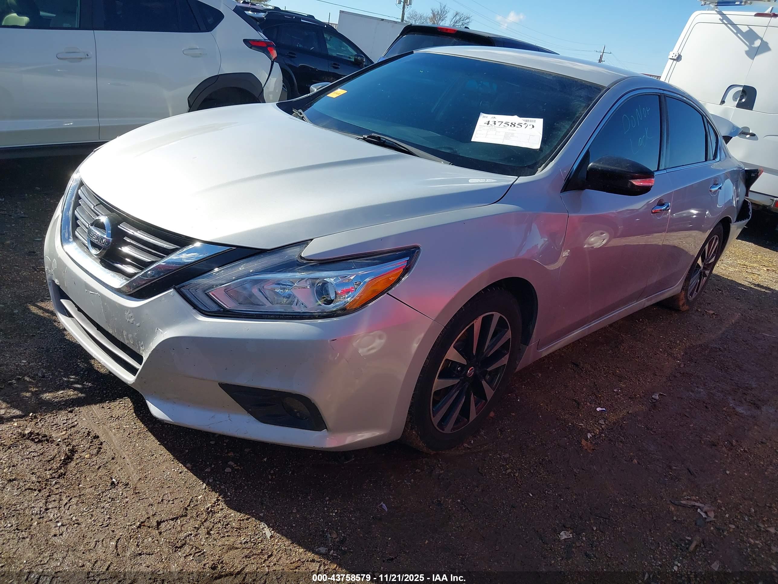NISSAN ALTIMA image 2