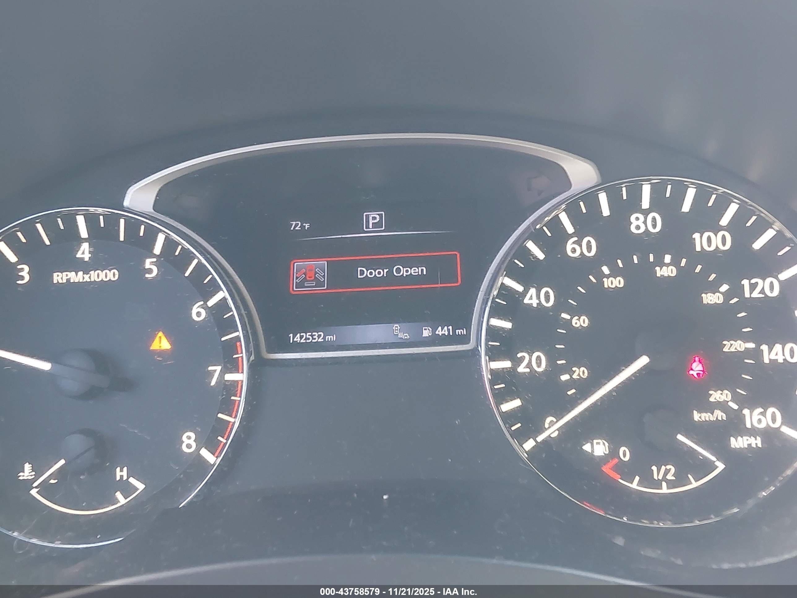 NISSAN ALTIMA image 7