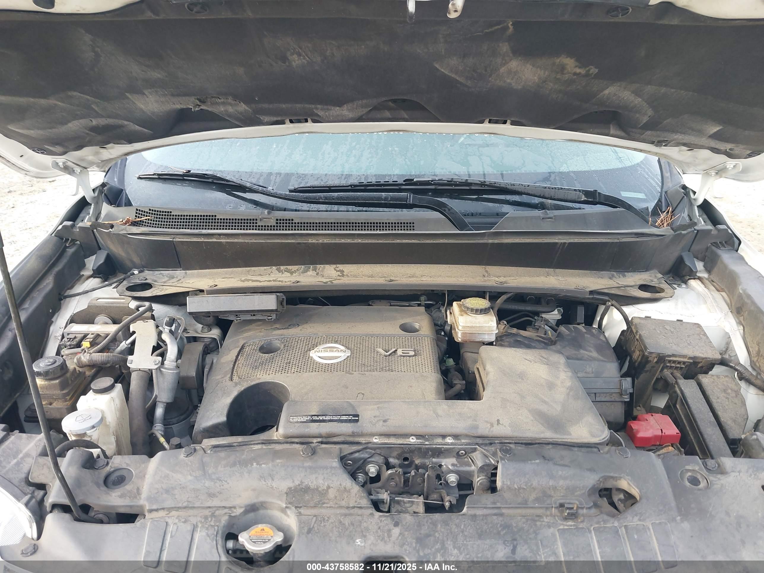 NISSAN PATHFINDER image 10