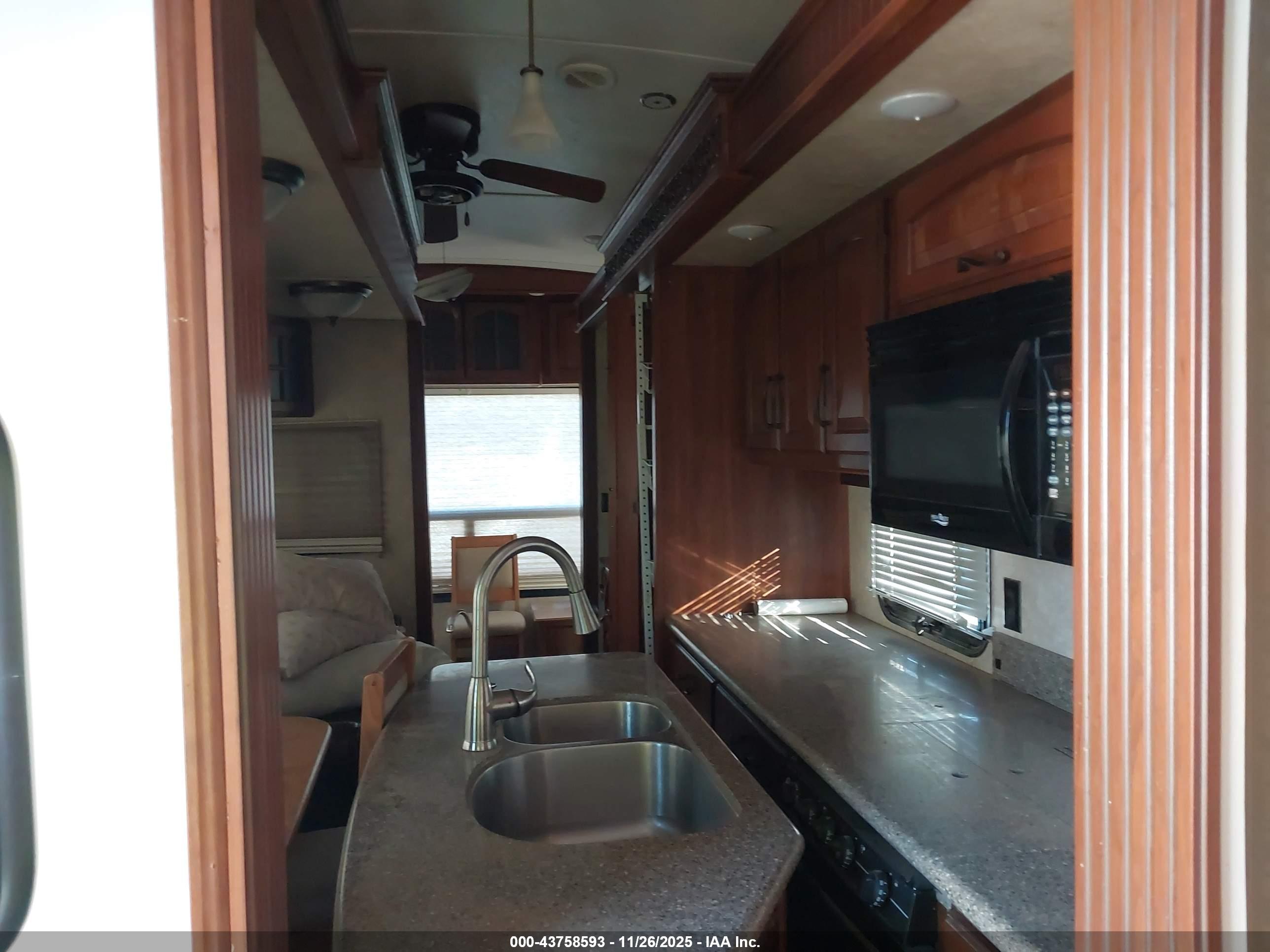 KEYSTONE RV image 5